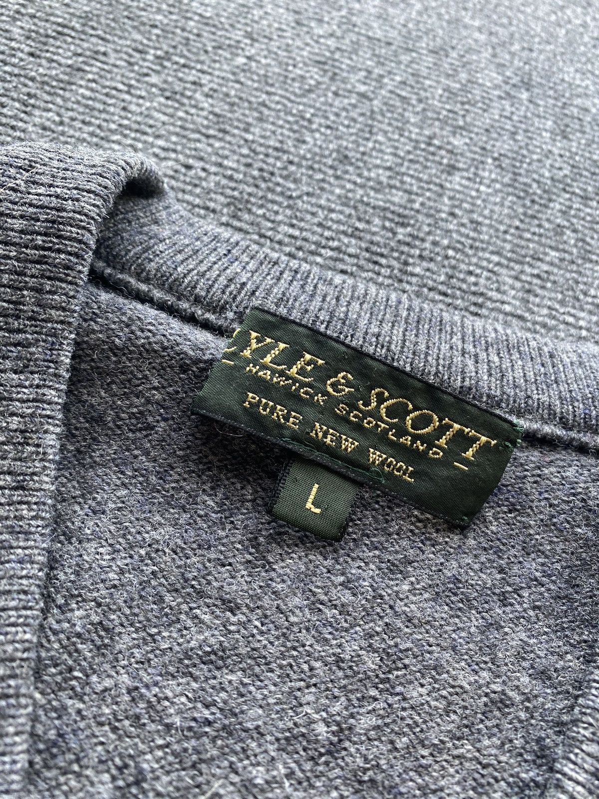 Lyle & Scott 🔥Lyle Scott Scotland New Wool Large V neck sweater Size US L / EU 52-54 / 3 - 4 Thumbnail