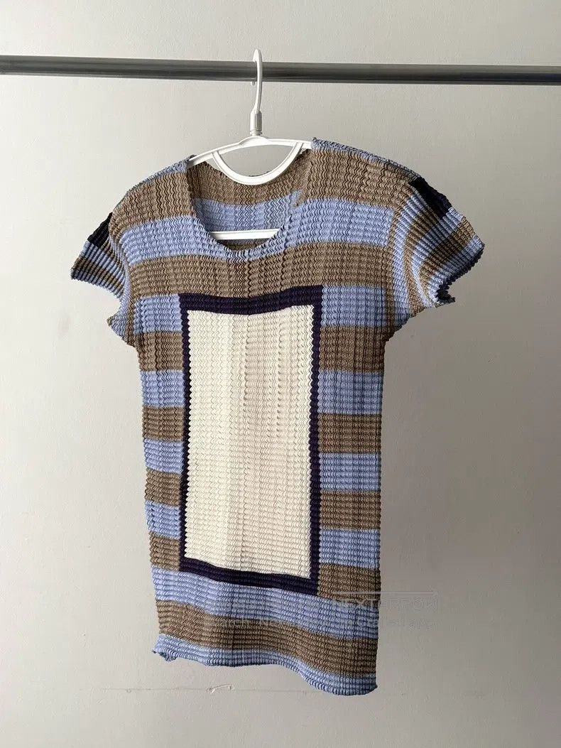 Issey Miyake Issey Miyake Cropped Ruched Short-sleeve Top Size M / US 6-8 / IT 42-44 - 4 Thumbnail