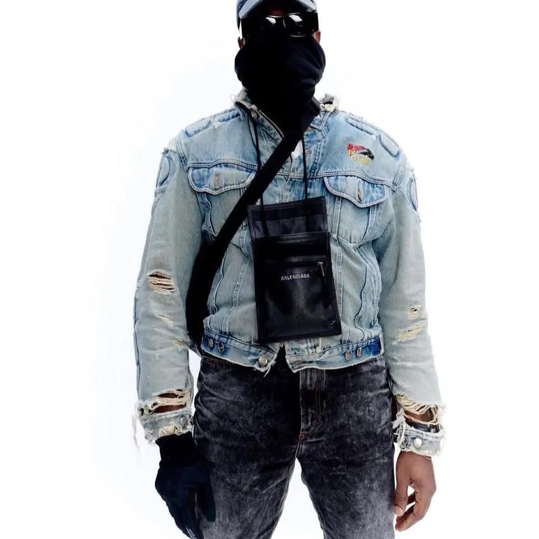 Balenciaga × Gap × Yeezy Prototype Padded Denim Jacket Size US M / EU 48-50 / 2 - 14 Thumbnail