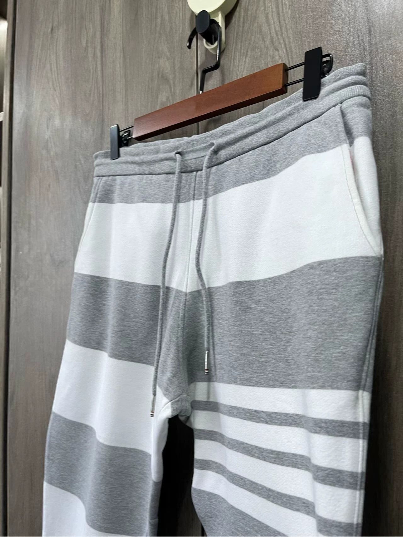 Thom Browne Thom Browne TB White Grey Stripe 4-Bar Trousers Size 1 Size US 29 - 3 Thumbnail