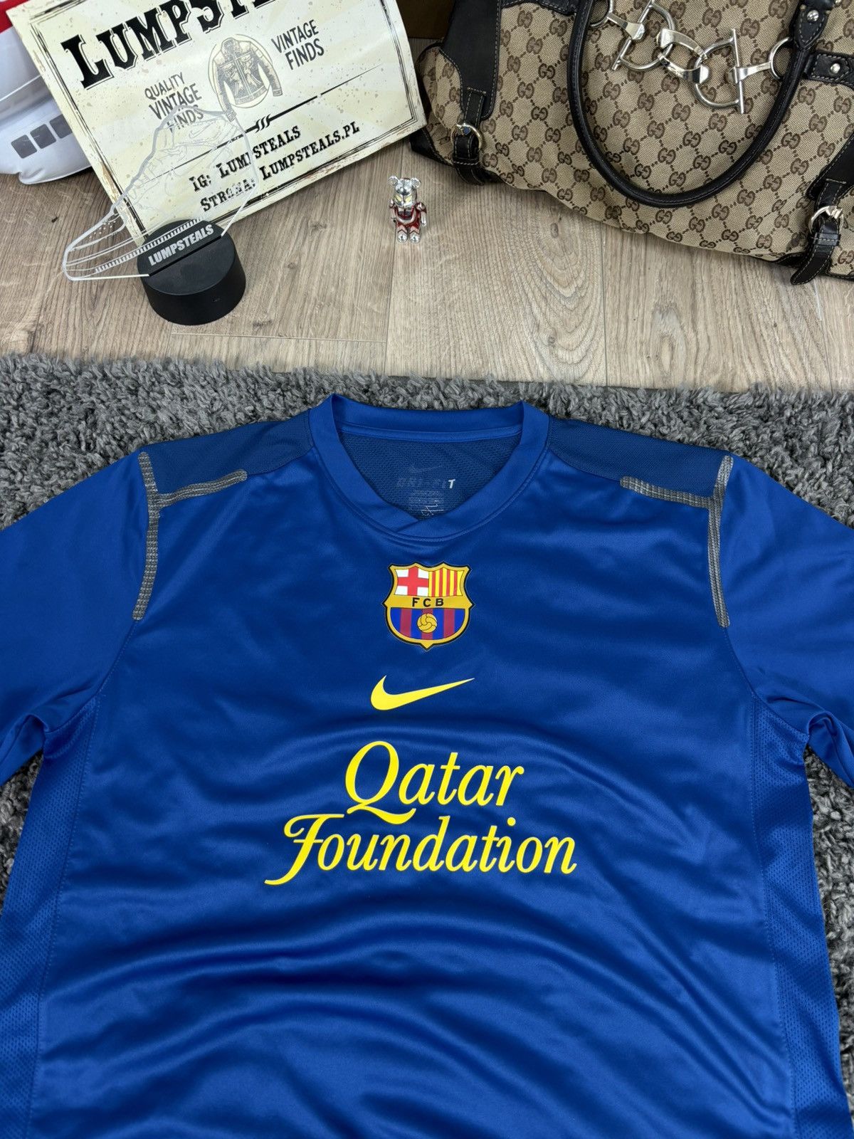 Nike × Vintage Nike Center Logo Football T-Shirt Soccer Jersey FC Barcelona Size US M / EU 48-50 / 2 - 4 Thumbnail
