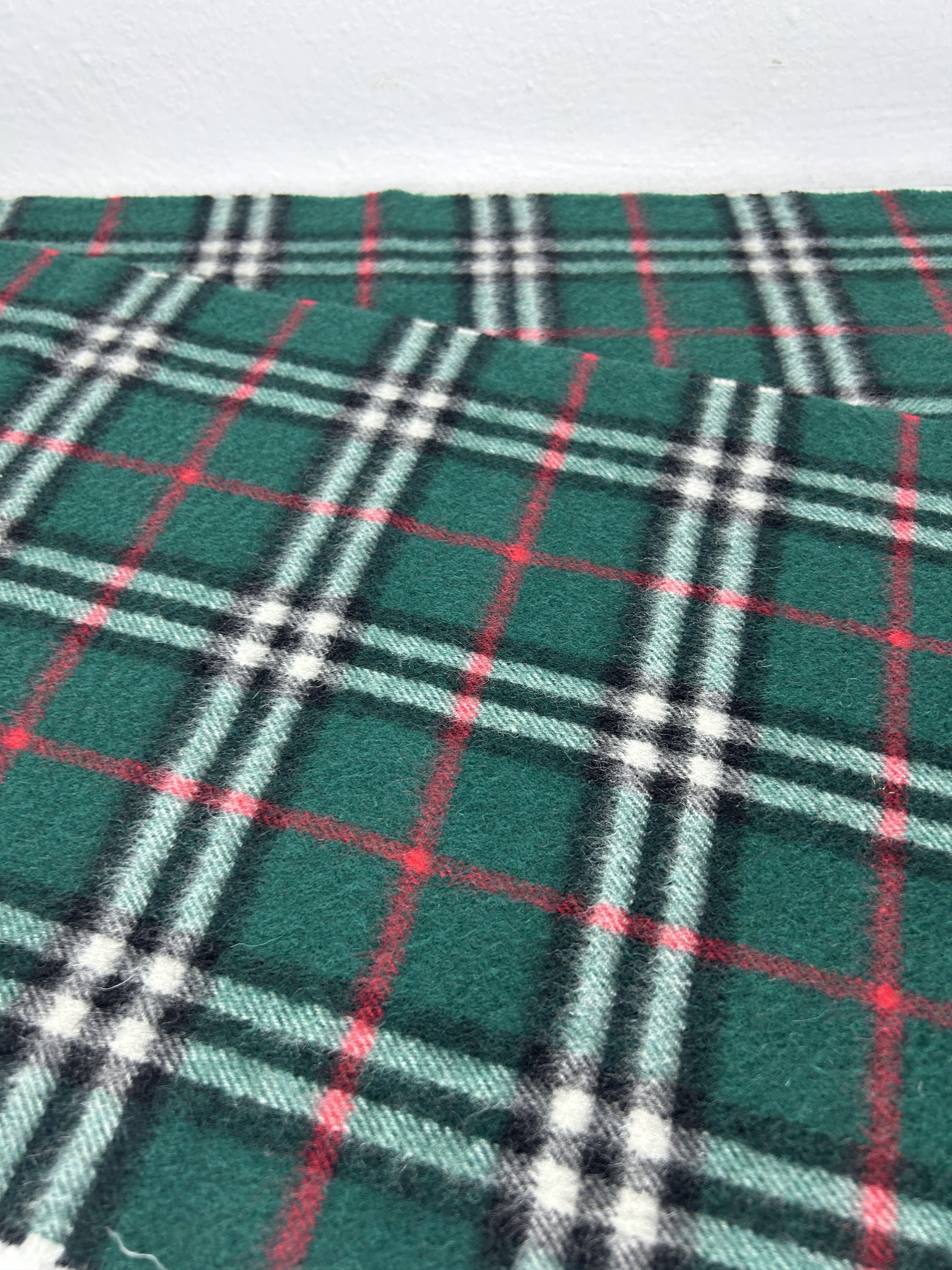 Burberry Vintage Burberry green nova check cashmere scarf Size ONE SIZE - 16 Thumbnail
