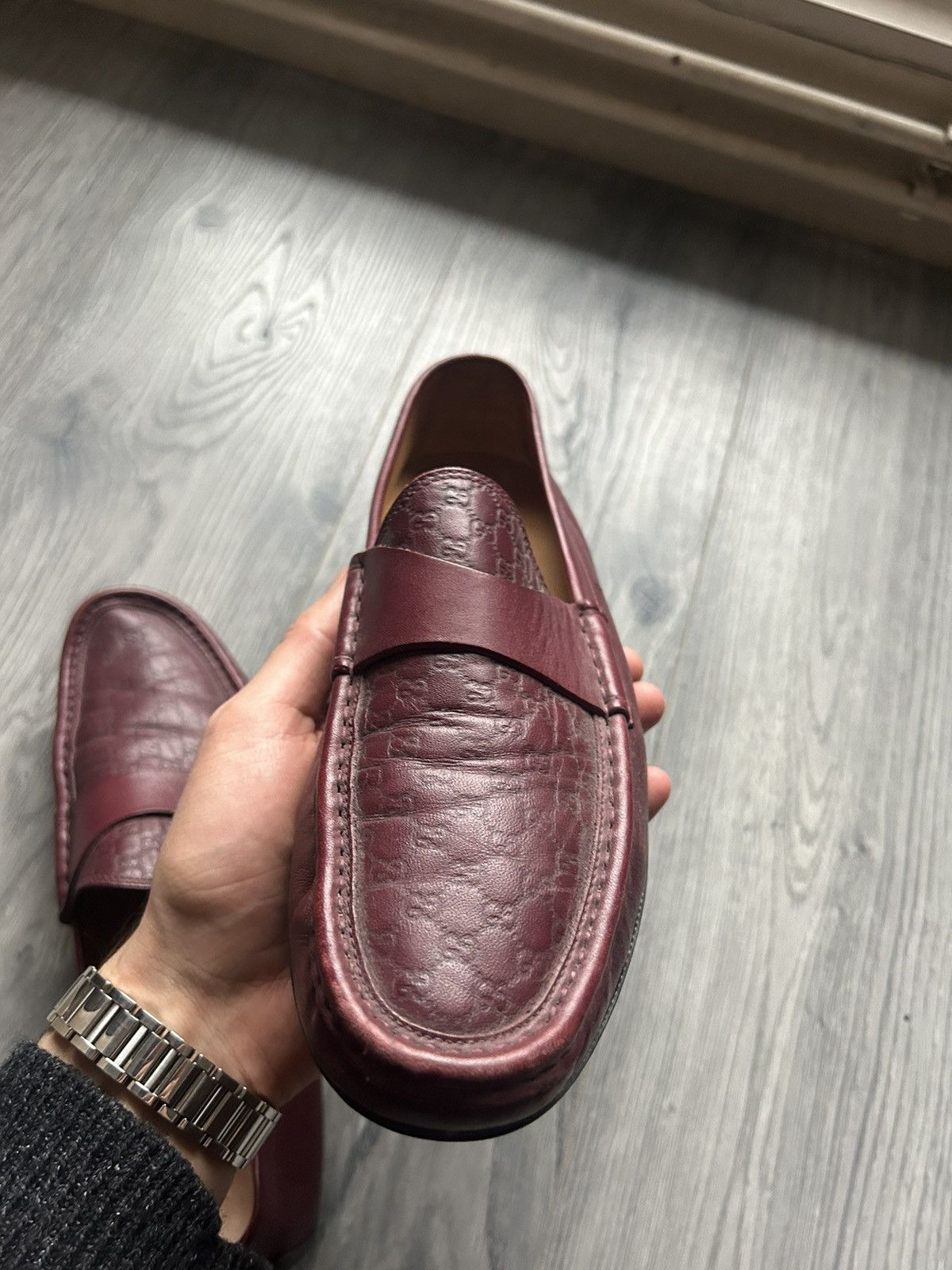 Gucci Gucci Burgundy Leather Loafers with Embossed GG Monogram Size US 7 / EU 40 - 11 Thumbnail