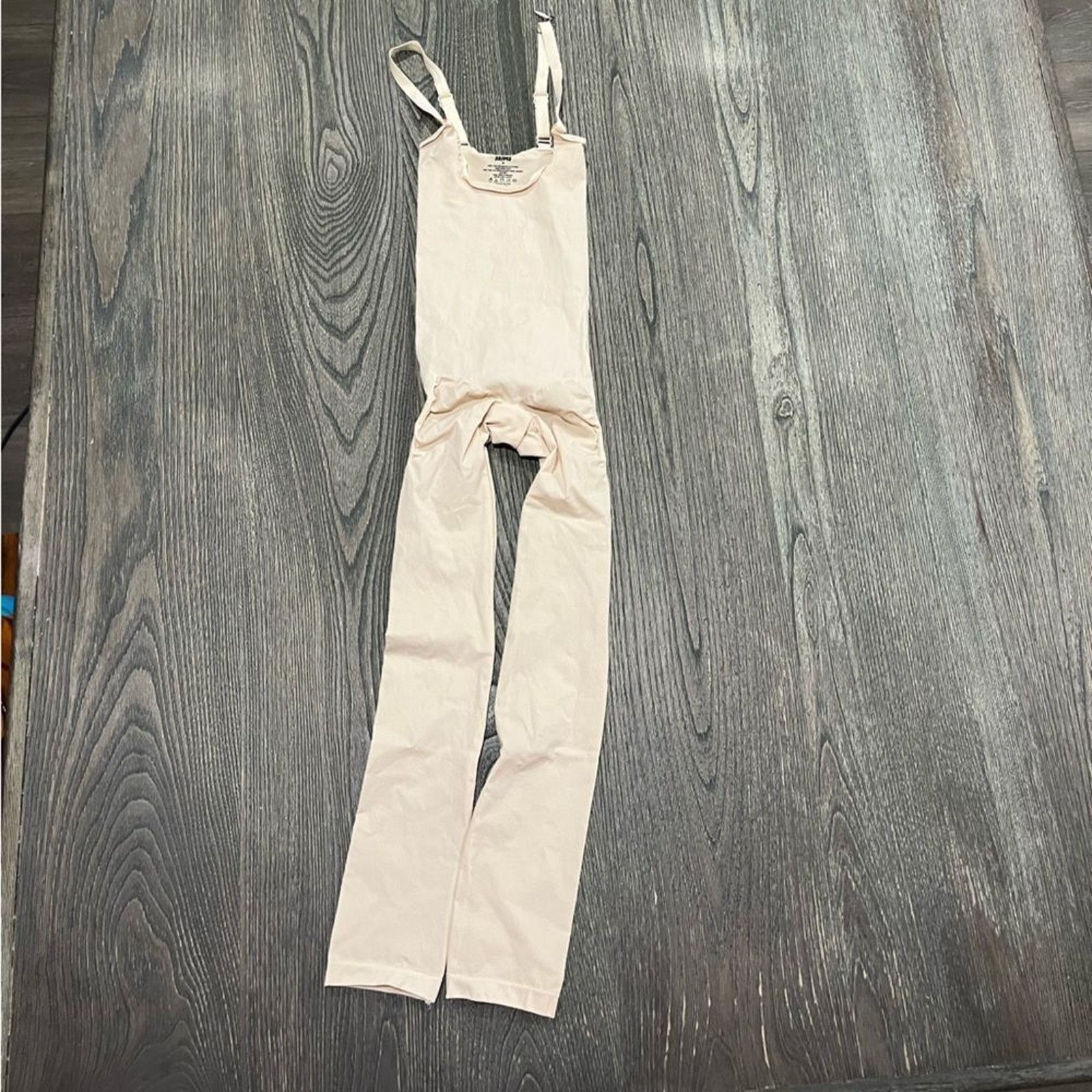 SKIMS NWT Skims Everyday Sculpt Adjustable Strap Seamless Sand XXS Size 24" / US 00 / IT 34 - 4 Thumbnail