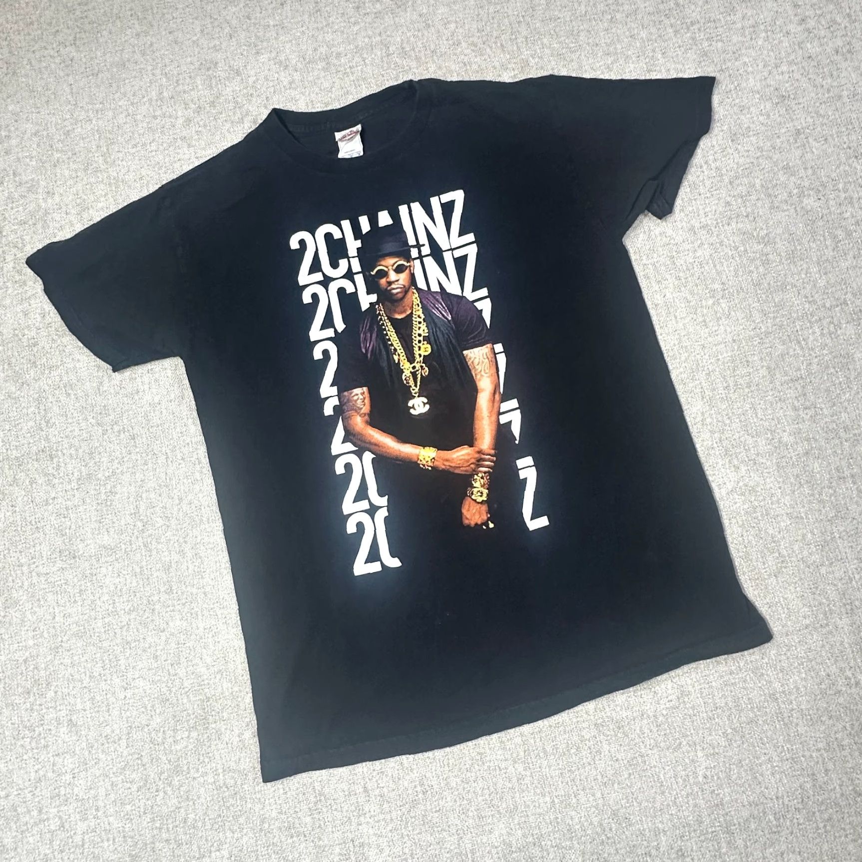Toogood VINTAGE 2 Chainz Men M T-Shirt Graphic Print Licensed Tour Rap Official 2014 Too Good to be T.R.U. Grammy-Winning USA Concert Band Music Mens Size ONE SIZE - 2 Thumbnail