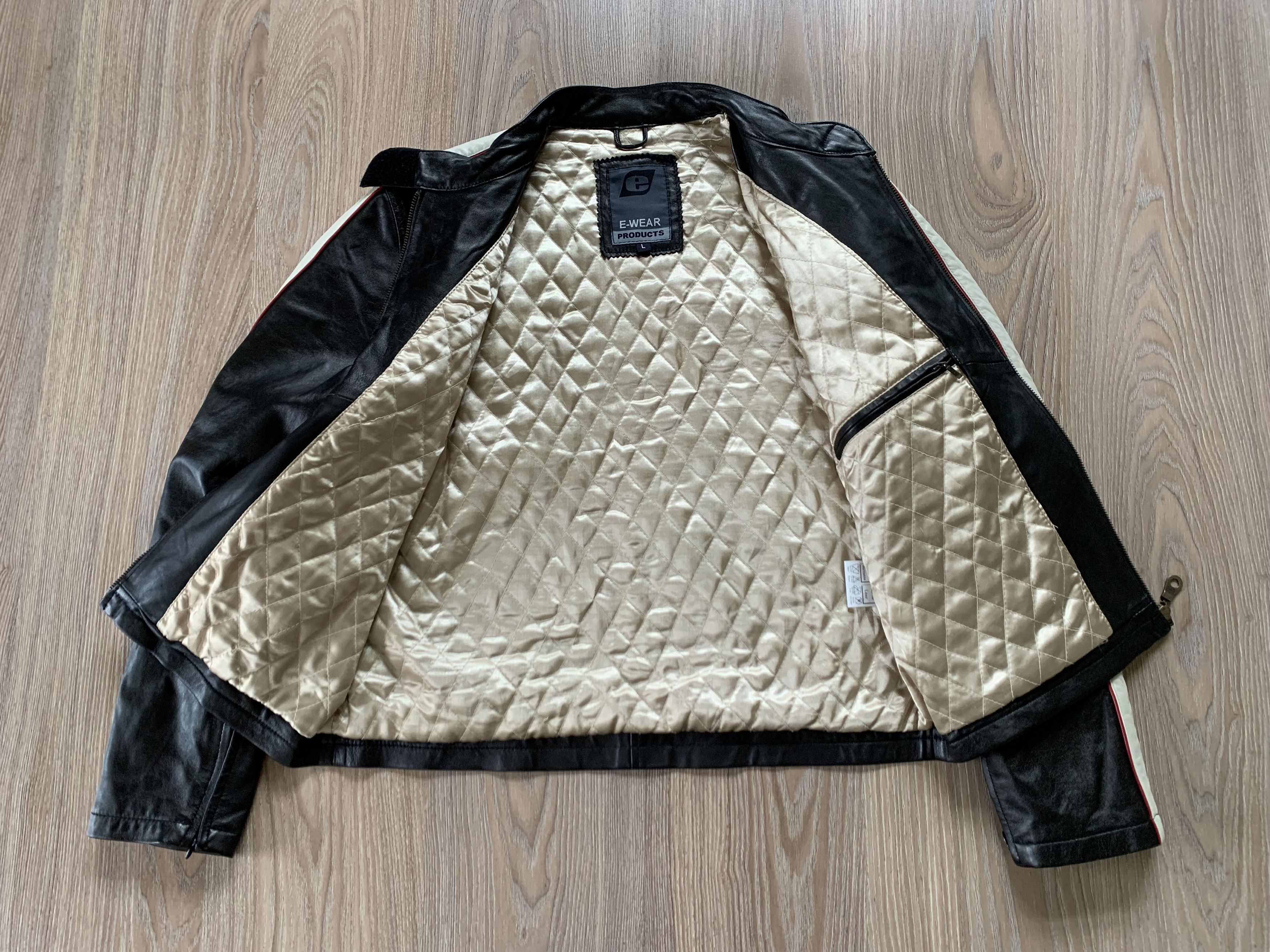 Vintage E Wear Products Vintage Black Leather Jacket Size US L / EU 52-54 / 3 - 5 Thumbnail