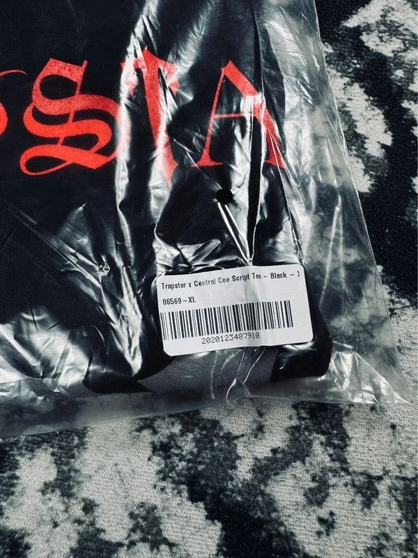 Other Trapstar x Central Cee T-shirt black logo XL original Size US XL / EU 56 / 4 - 6 Thumbnail