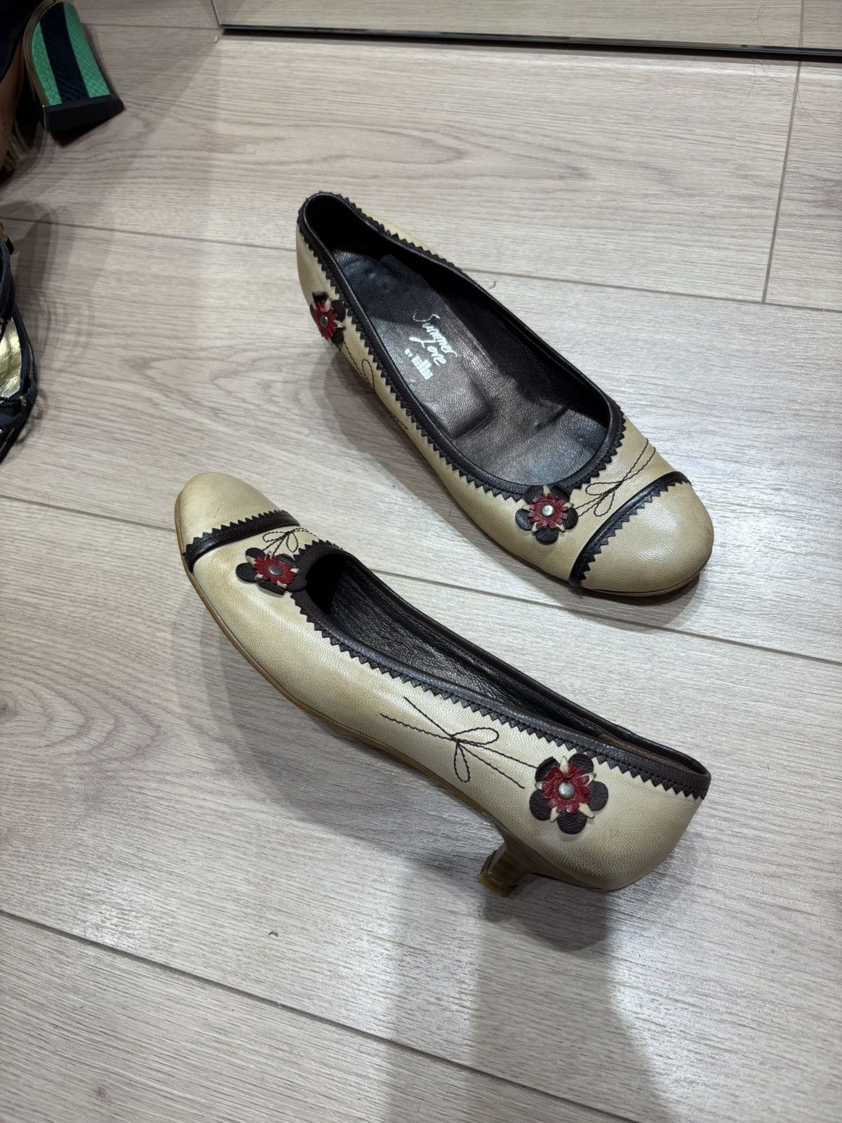 Vintage Vintagw kitten heels Size US 7 / IT 37 - 12 Thumbnail