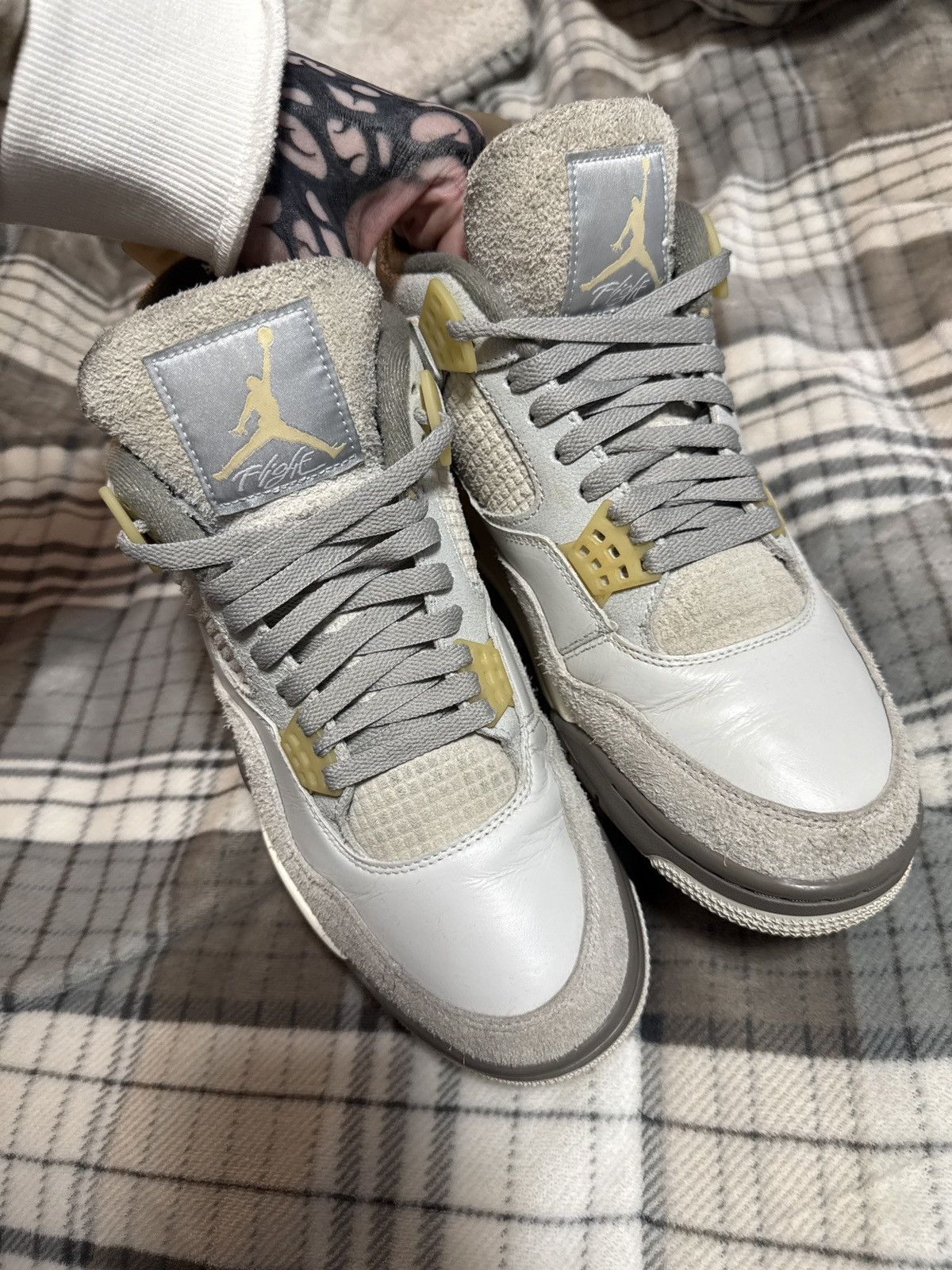 Jordan Brand 2023 Air Jordan 4 Retro SE Photon Dust Size US 11 / EU 44 - 12 Thumbnail