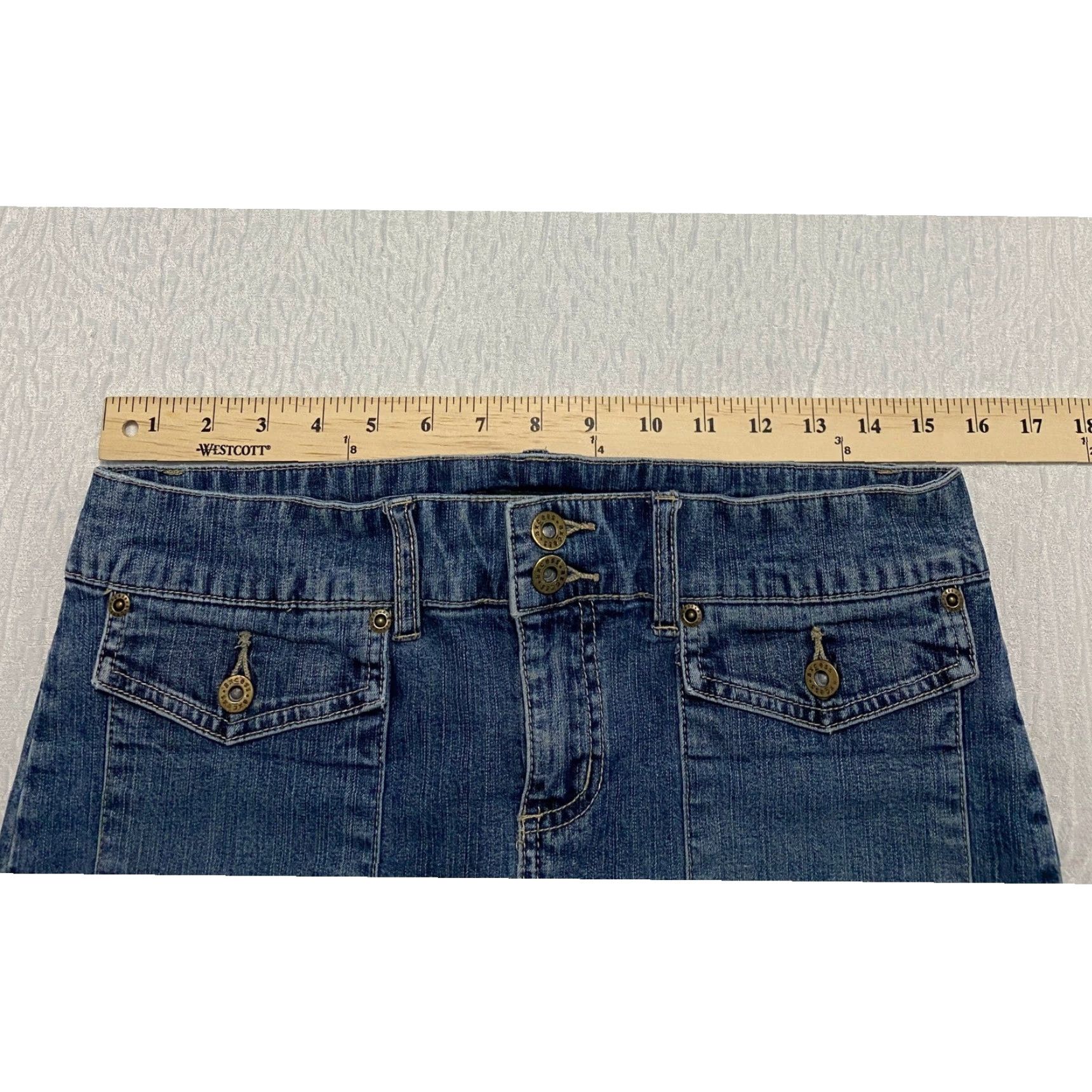 Liz Claiborne Liz Claiborne Axcess Denim Mini Skirt Blue Stretch Womens Size 6 Pockets Y2K Casual Preppy 90s? Size 28" / US 6 / IT 42 - 5 Thumbnail
