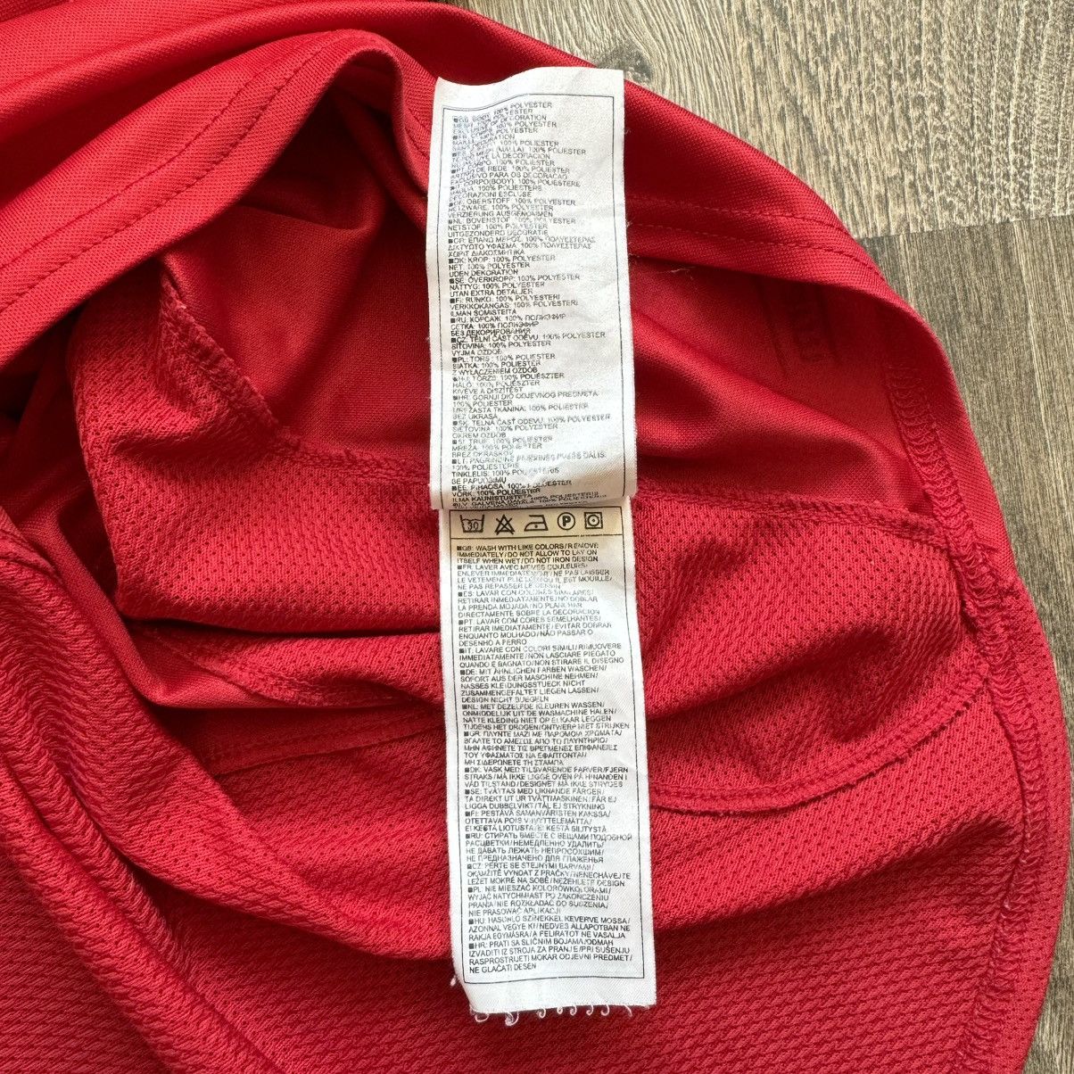 Nike Vintage Nike T-shirt Size US S / EU 44-46 / 1 - 9 Thumbnail