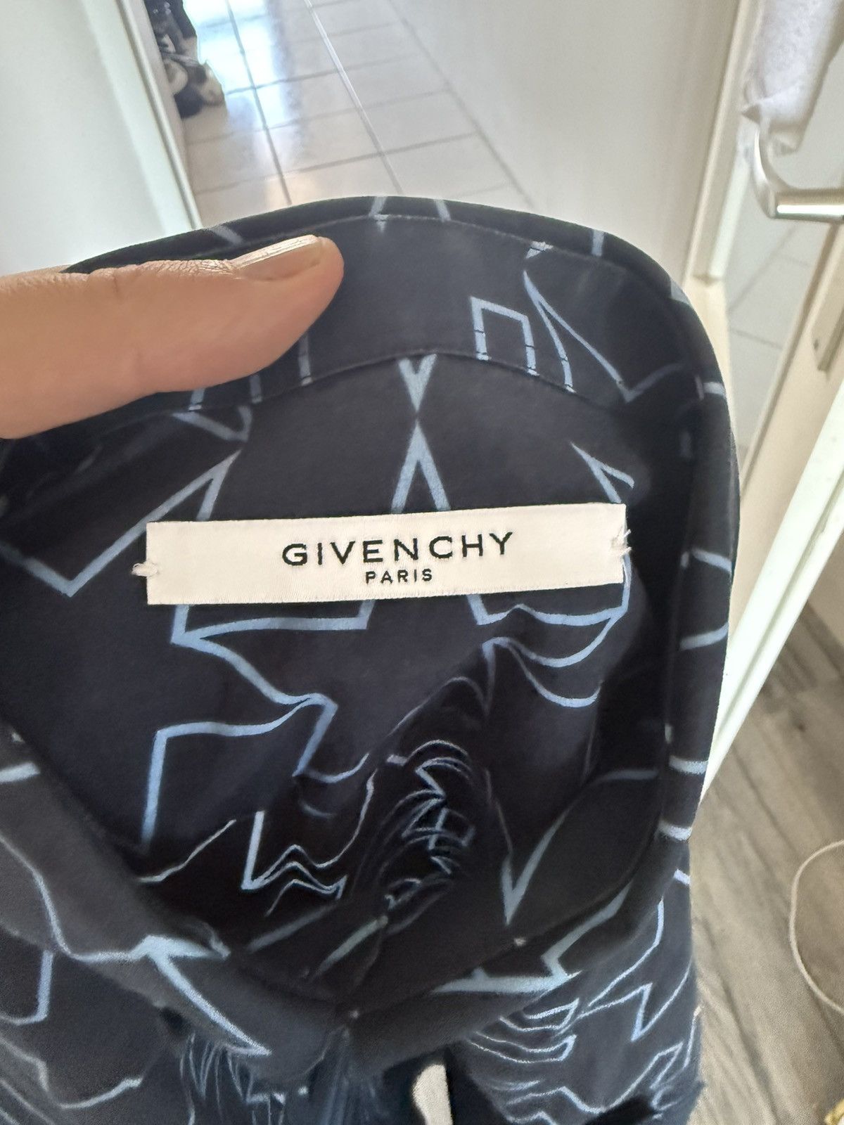 Givenchy Star Logo Print Shirt Size US L / EU 52-54 / 3 - 8 Thumbnail