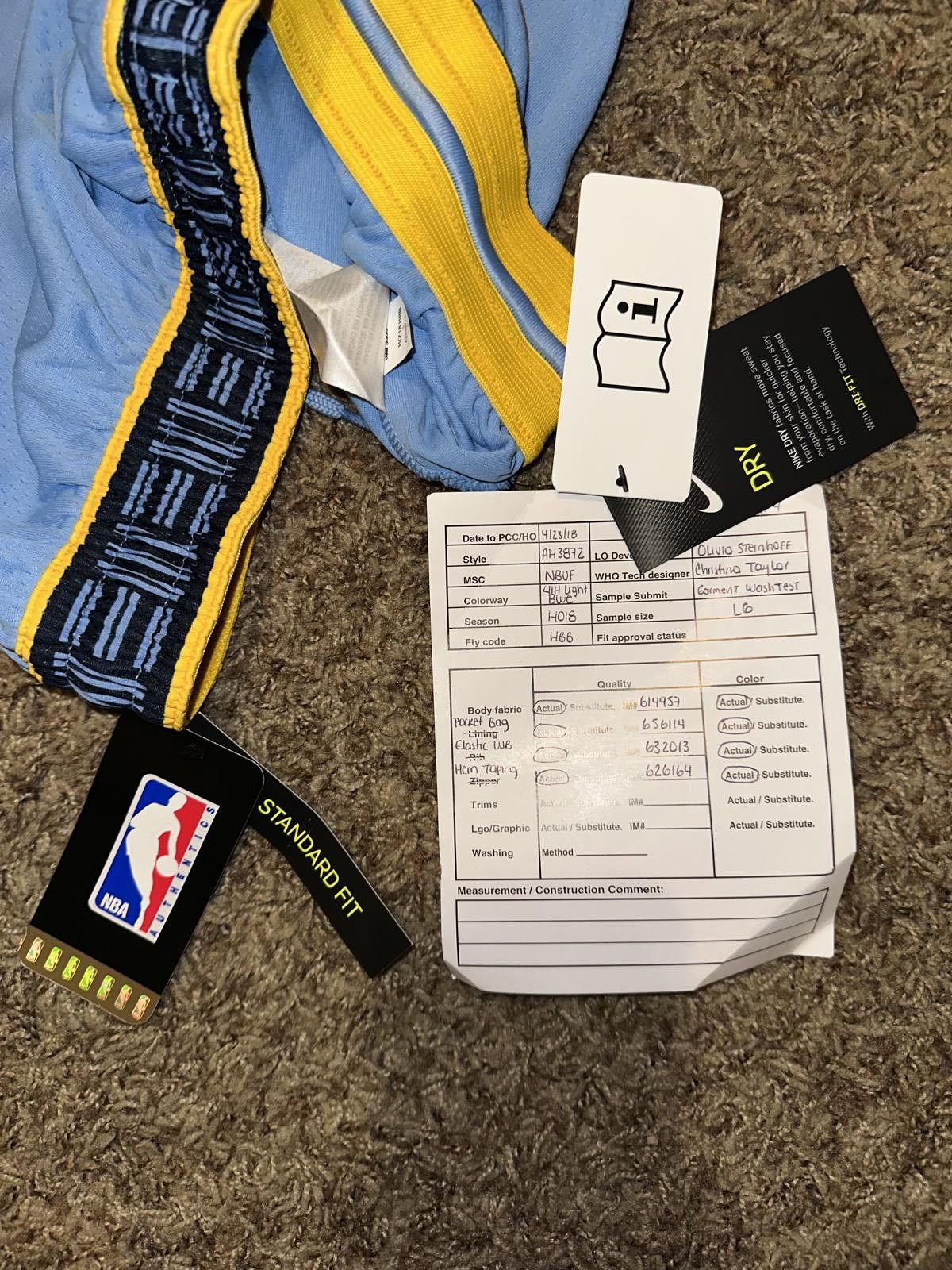 Nike Nike Men’s NBA Memphis Grizzlies Swingman Shorts Sample Size US 34 / EU 50 - 12 Thumbnail