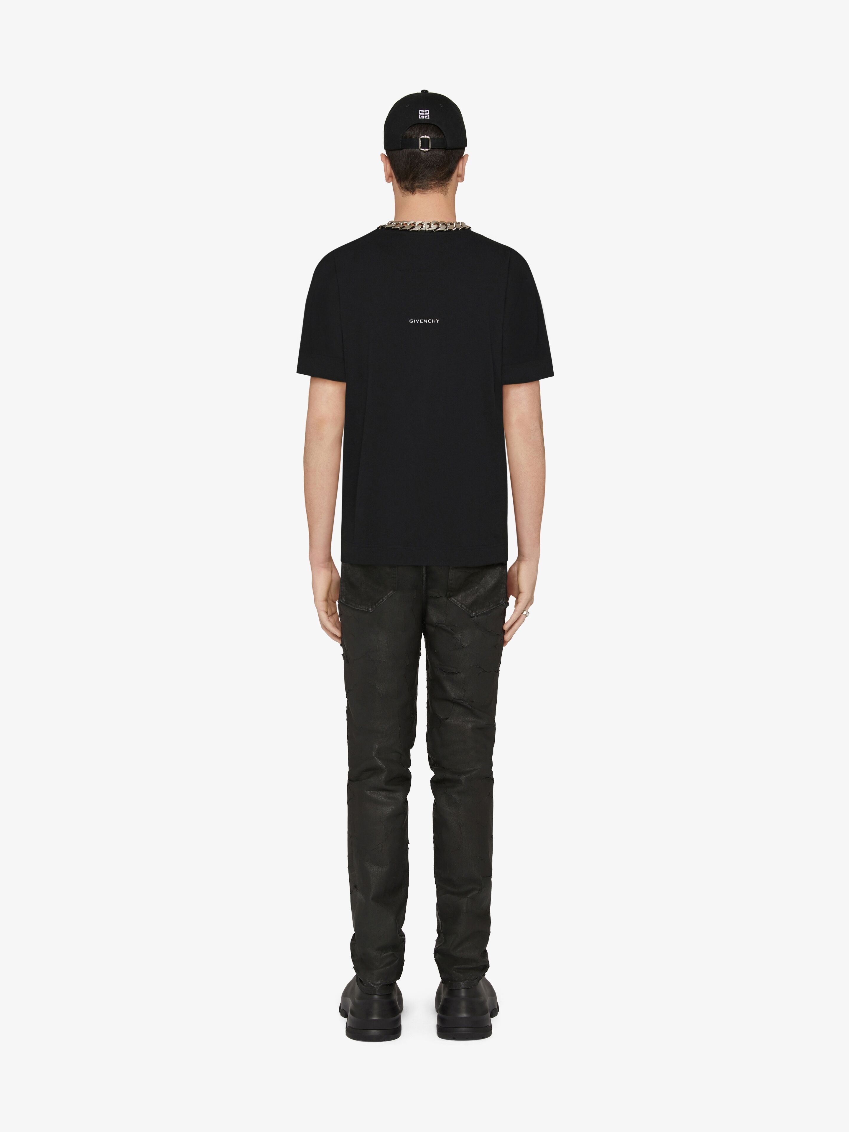 Givenchy o1w1db10426 Slim Fit T-Shirt in Black Size US XS / EU 42 / 0 - 4 Thumbnail