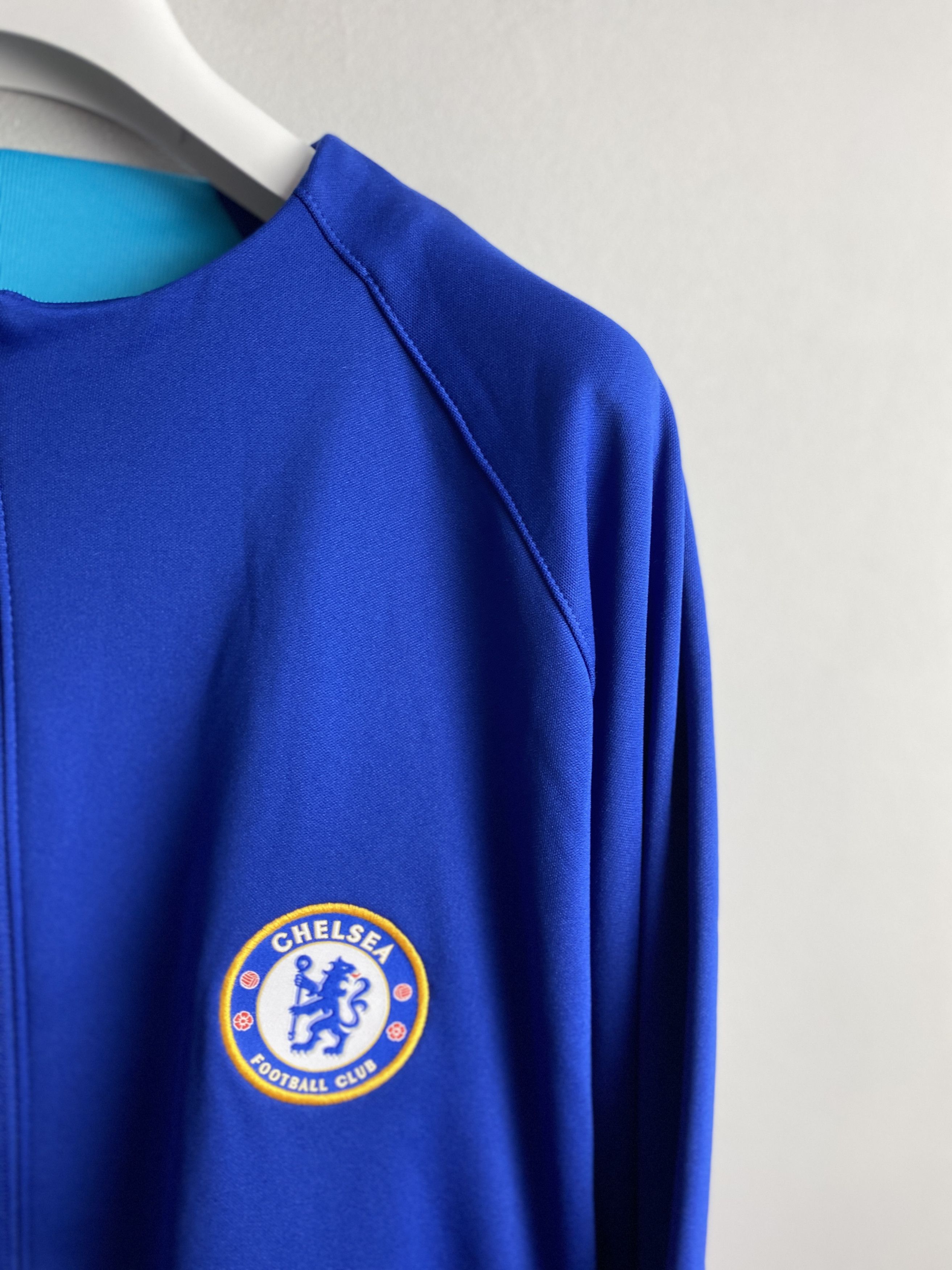 Chelsea Soccer × Nike Nike Chelsea soccer jersey sweatshirt y2k blokecore sport Size US XXL / EU 58 / 5 - 2 Thumbnail