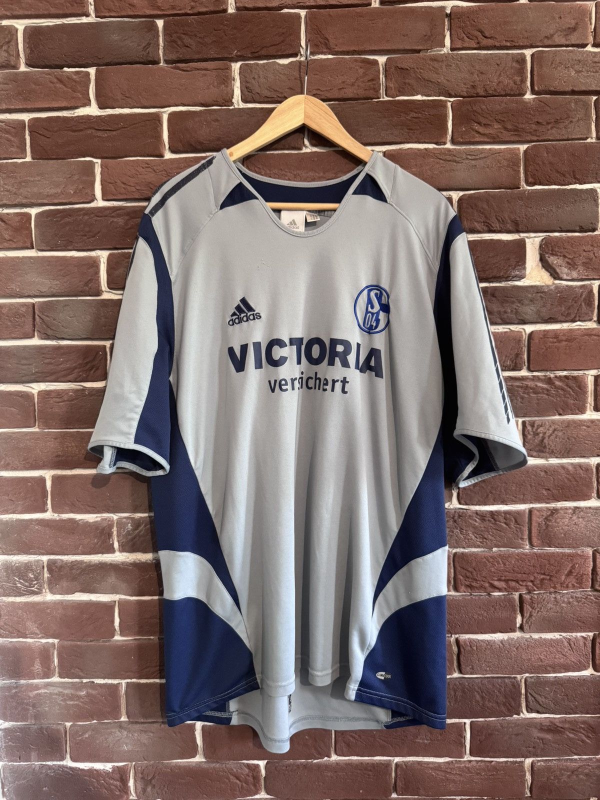 Adidas × Vintage SCHALKE 2005 away FOOTBALL Soccer Jersey ADIDAS Vintage Y2k Size US XL / EU 56 / 4 - 1 Thumbnail