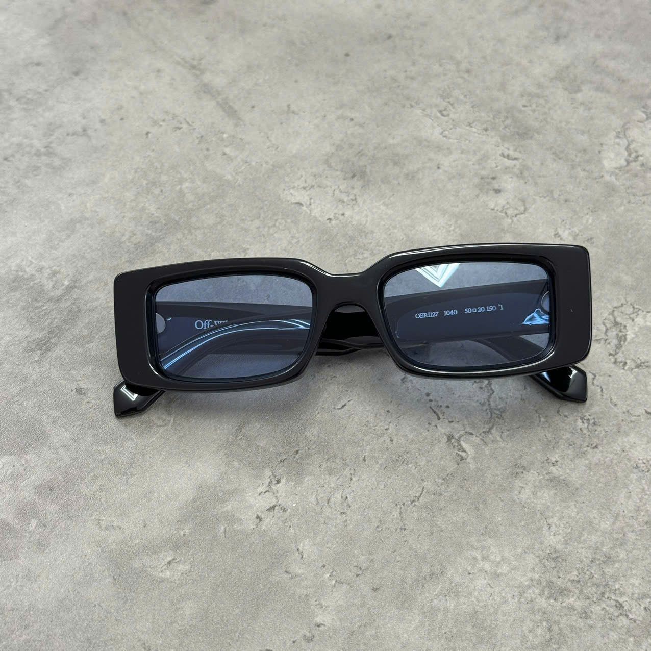 Off-White OFF WHITE Arthur Sunglasses BLACK/BLUE Size ONE SIZE - 5 Thumbnail