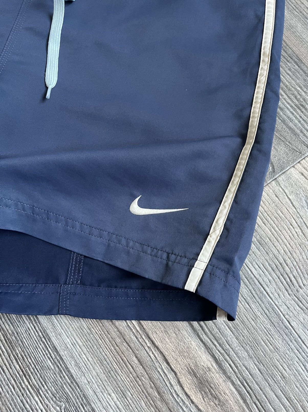 Nike NIKE SWOOSH Y2K NYLON SHORTS Size US 32 / EU 48 - 4 Thumbnail