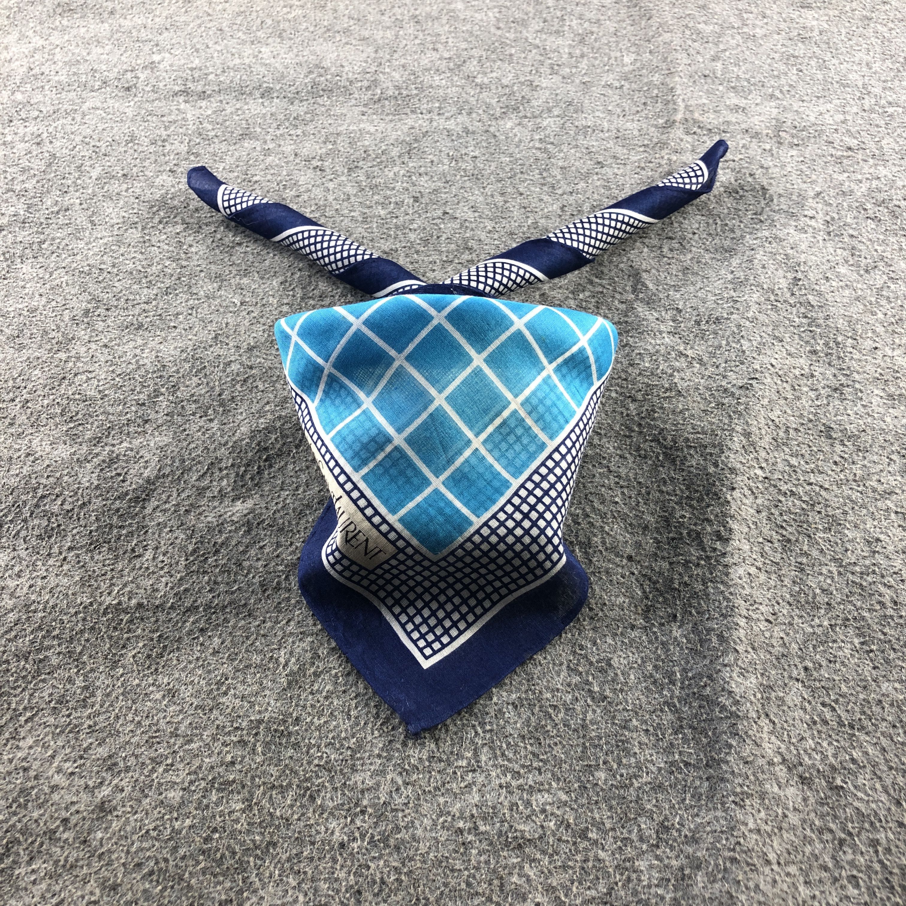 Yves Saint Laurent Yves Saint Laurent Handkerchief Neckerchief Bandana H2781 Size ONE SIZE - 1 Thumbnail
