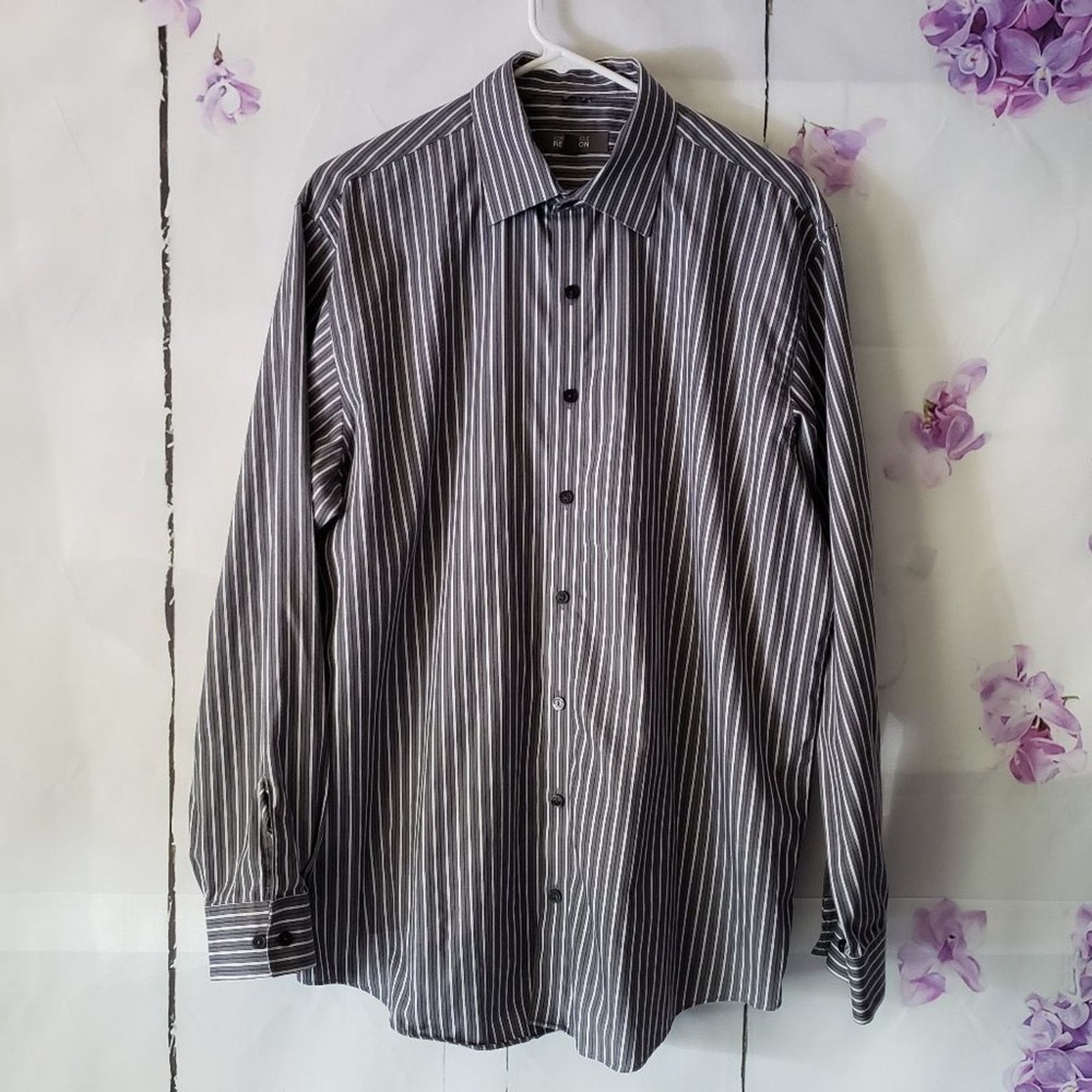 Kenneth Cole Kenneth Cole Reaction Grey Striped Button Dress Shirt L Size US L / EU 52-54 / 3 - 1 Thumbnail