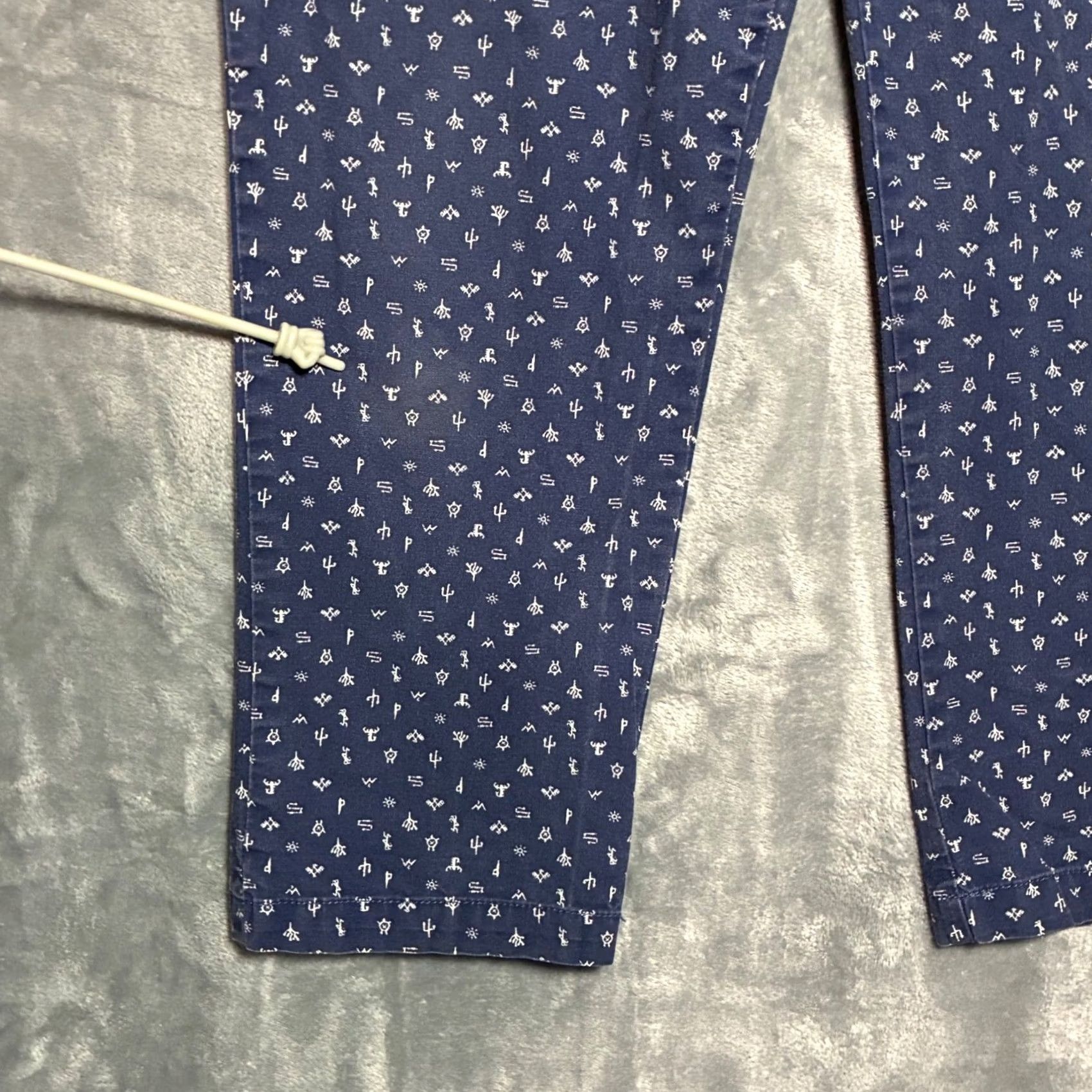 Patagonia Patagonia Common Threads Organic Cotton Aztec Crop Pants Women's 4 Blue Size 27" / US 4 / IT 40 - 7 Thumbnail