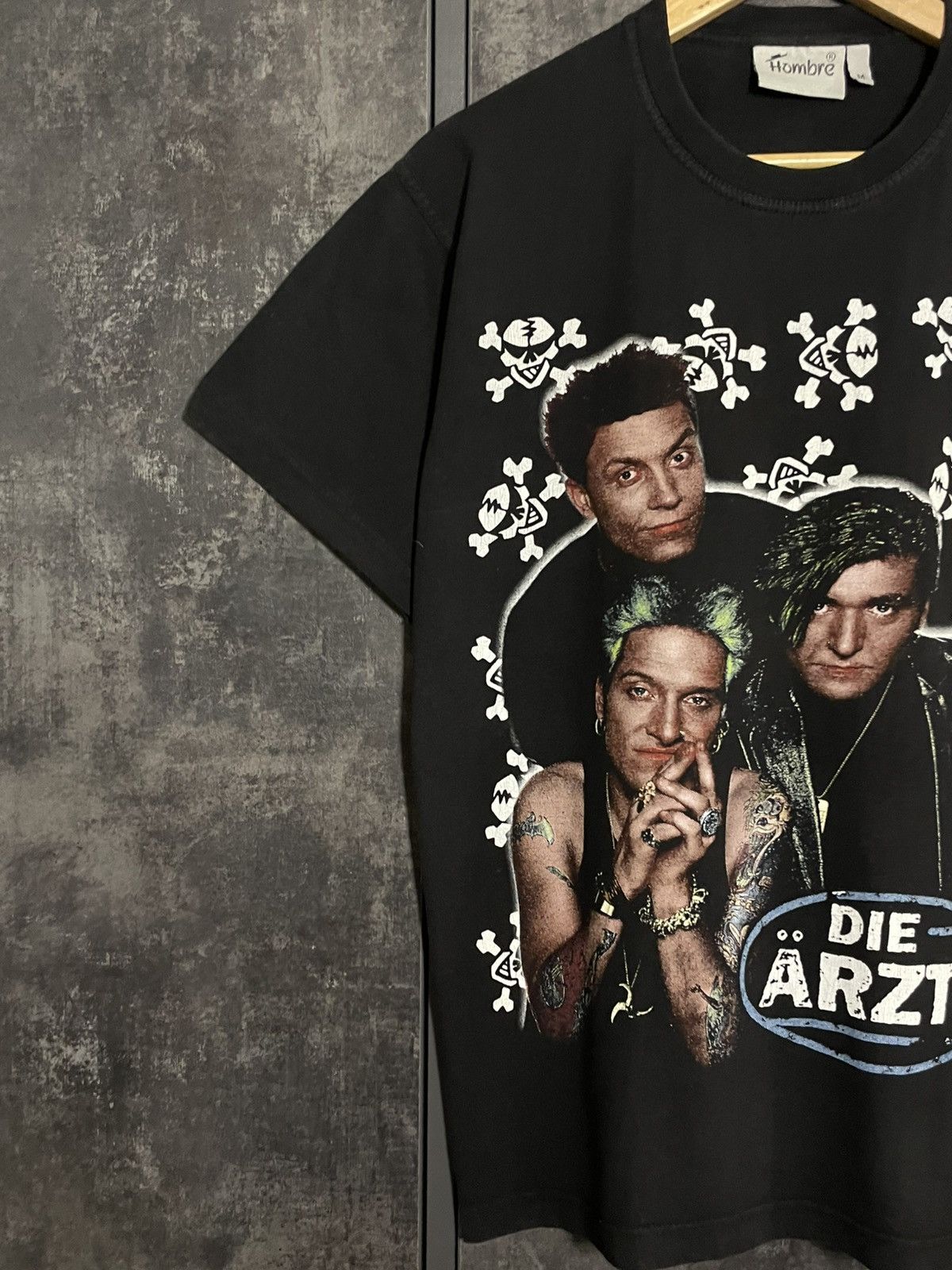 Band Tees Vintage 90s Die Arzte Skull Rock Band T Shirt Oasis Deftones Size US M / EU 48-50 / 2 - 5 Thumbnail