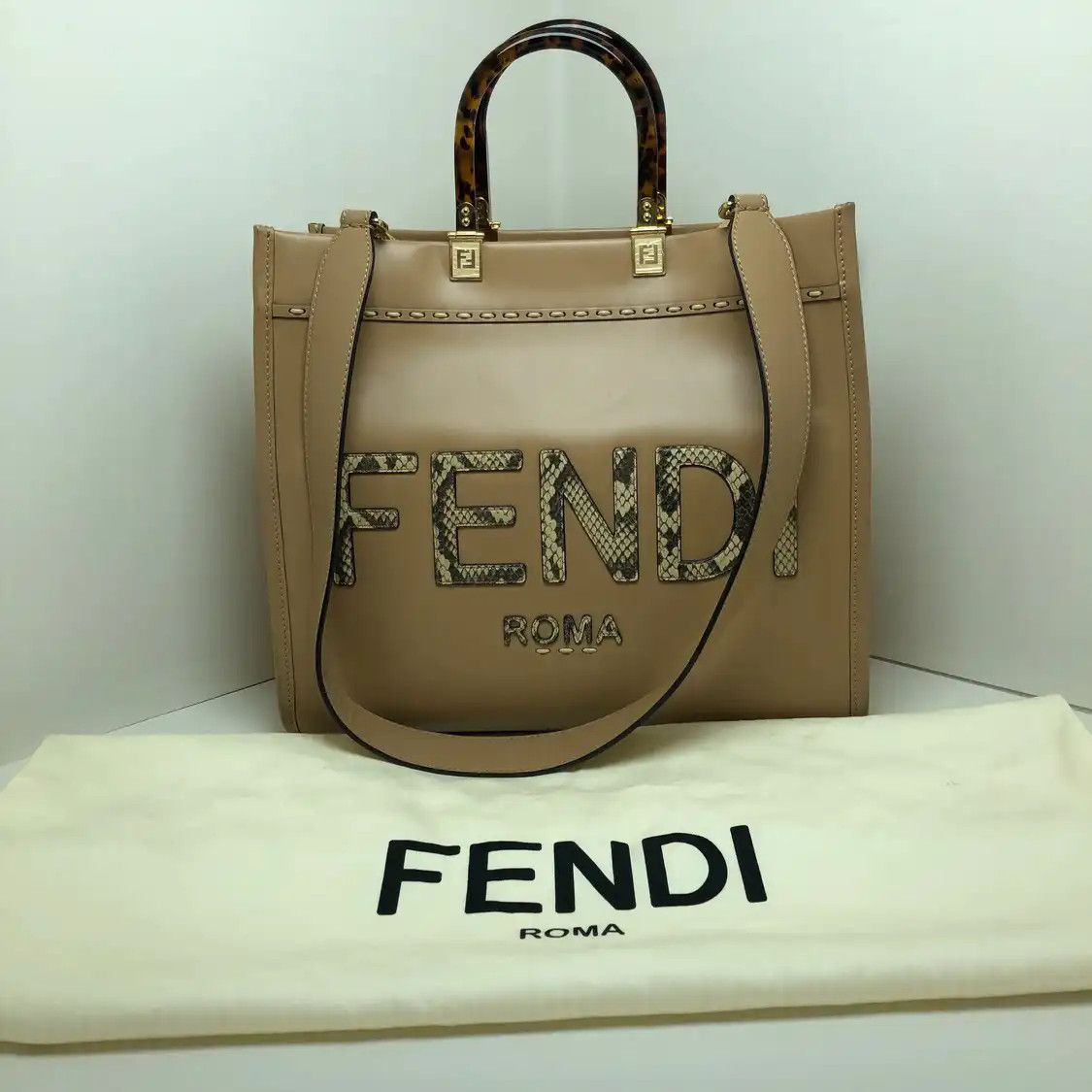 Fendi FENDI Sunshine Medium brown cowhide leather handbag Size ONE SIZE - 1 Thumbnail