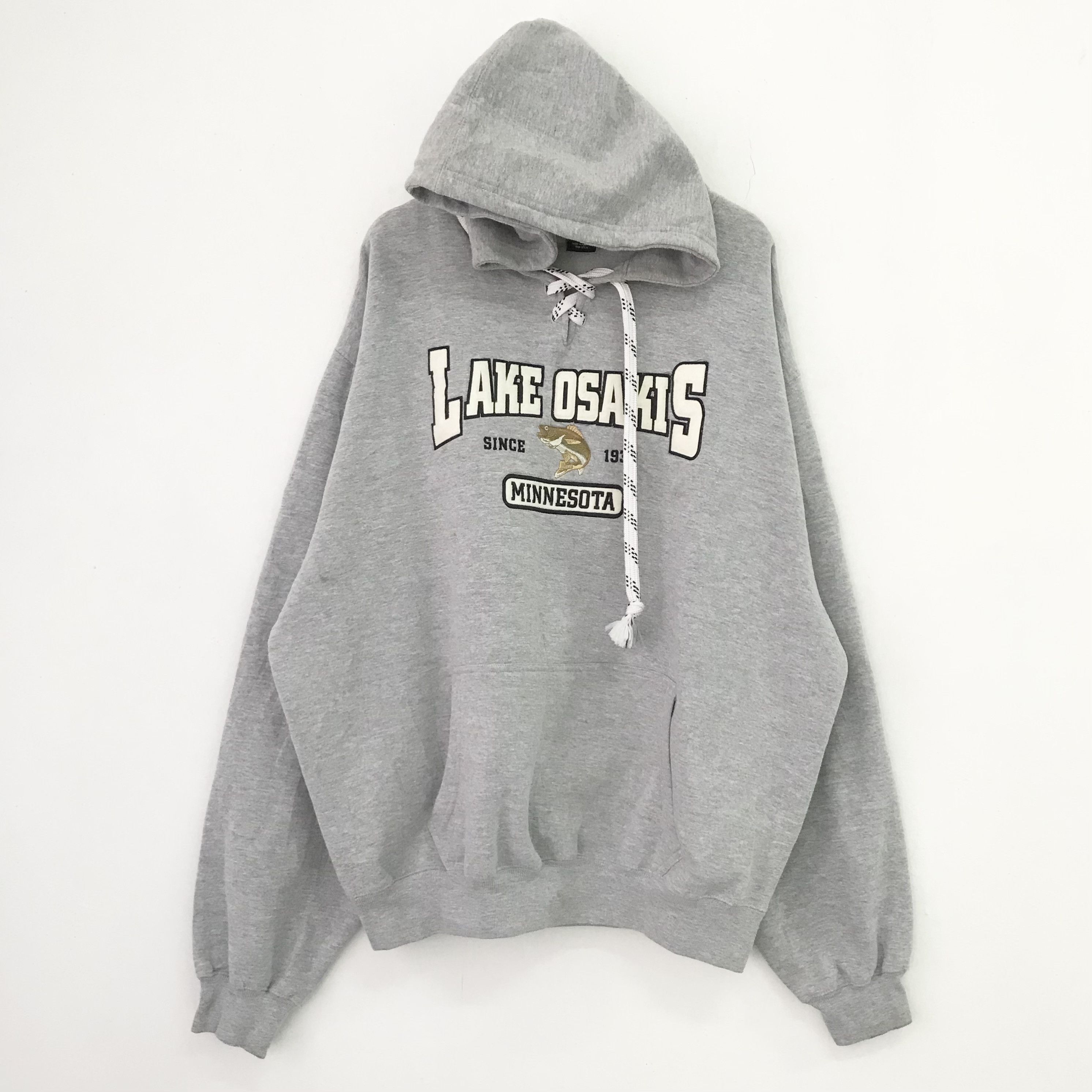 Vintage Vintage Lake Osakis Minnesota Sweater Gray - 399 Size US XL / EU 56 / 4 - 1 Thumbnail