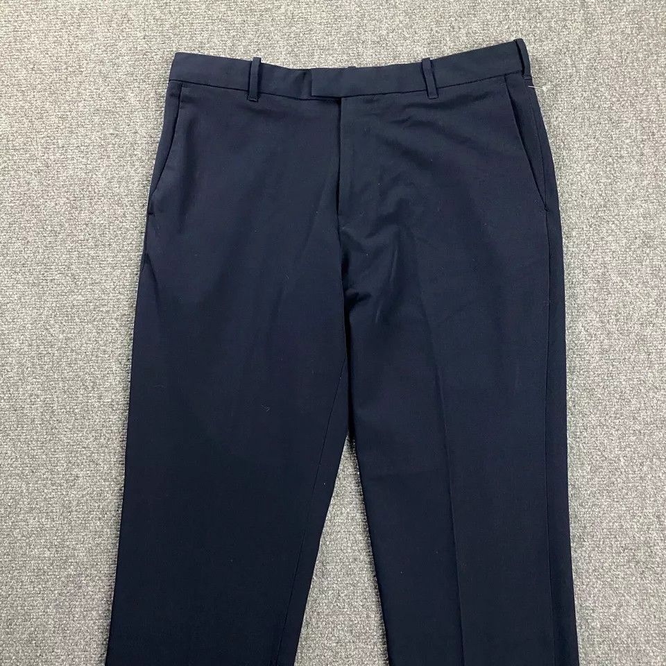 Izod Izod Pants Men's 34x30 Straight Leg Golf Slacks Size US 34 / EU 50 - 2 Thumbnail
