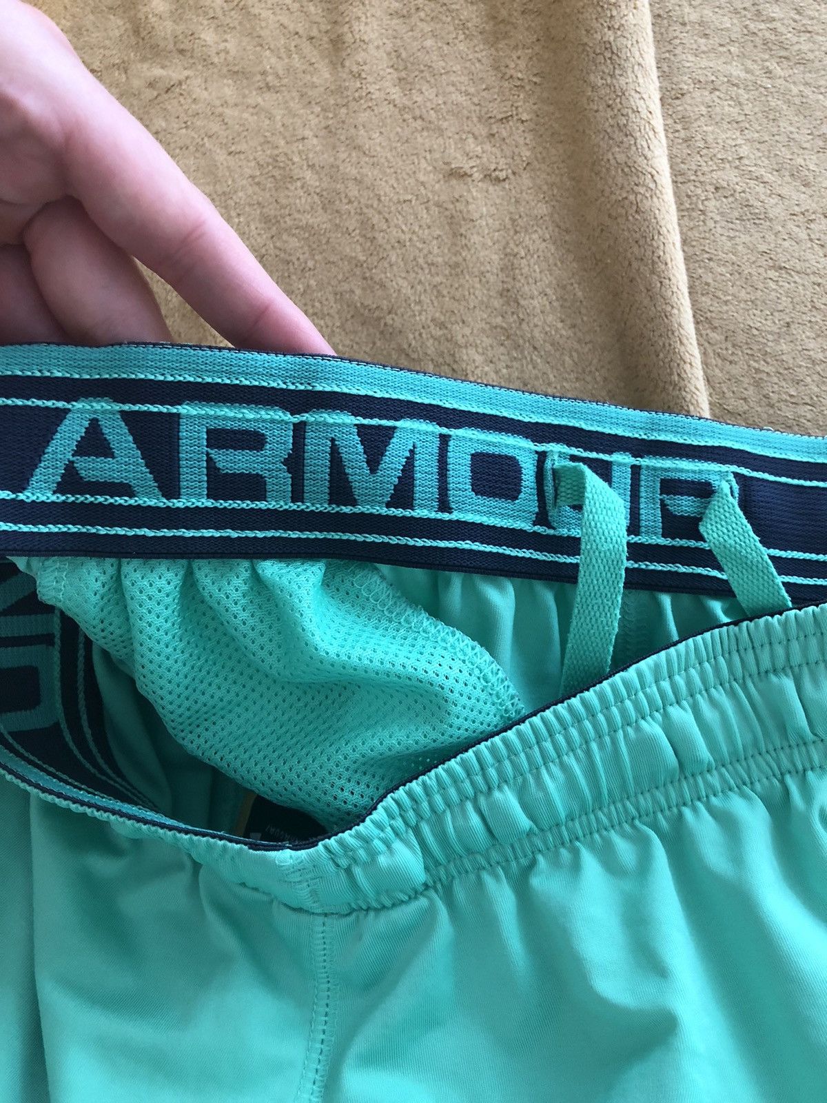 Under Armour UNDER ARMOUR CLASSIC SPORT WORKOUT SHORTS Size US 31 - 5 Thumbnail