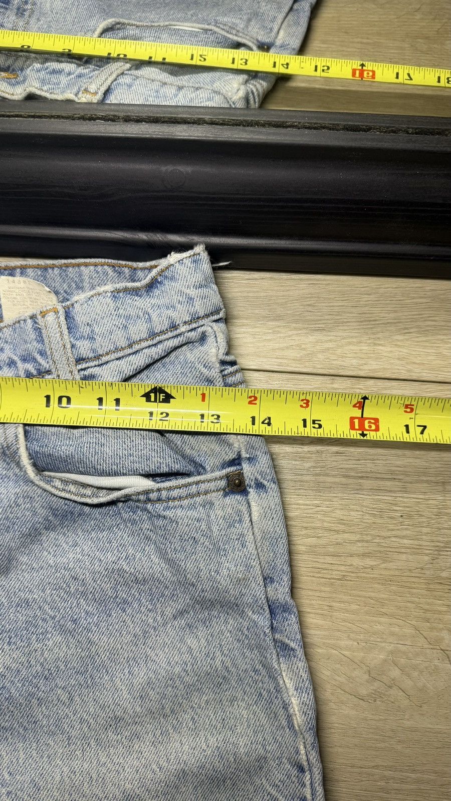 Levi's Vintage Thrashed 1990s Levi’s 550 Student Orange Tab Denim Size 28" / US 6 / IT 42 - 6 Thumbnail