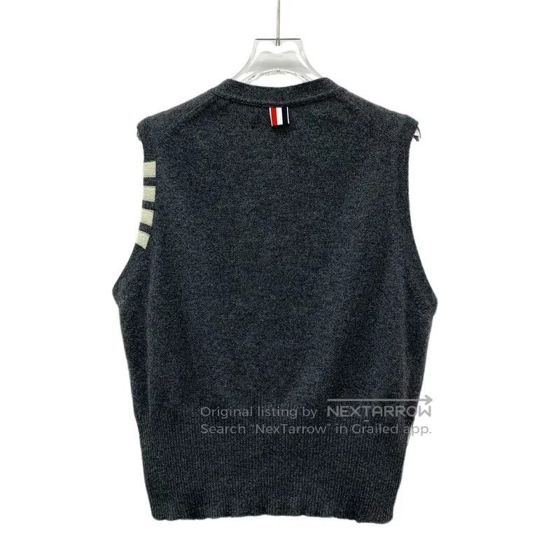 Thom Browne Thom Browne Classic dark gray four-row goat cashmere V-nec Size US M / EU 48-50 / 2 - 2 Thumbnail