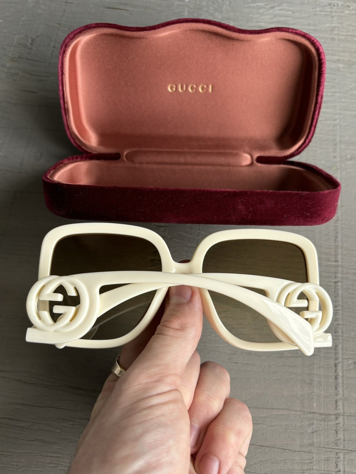 Designer × Gucci Gucci Sunglasses Oversized Offwhite GG1326S Huge Case Y2K Size ONE SIZE - 1 Thumbnail