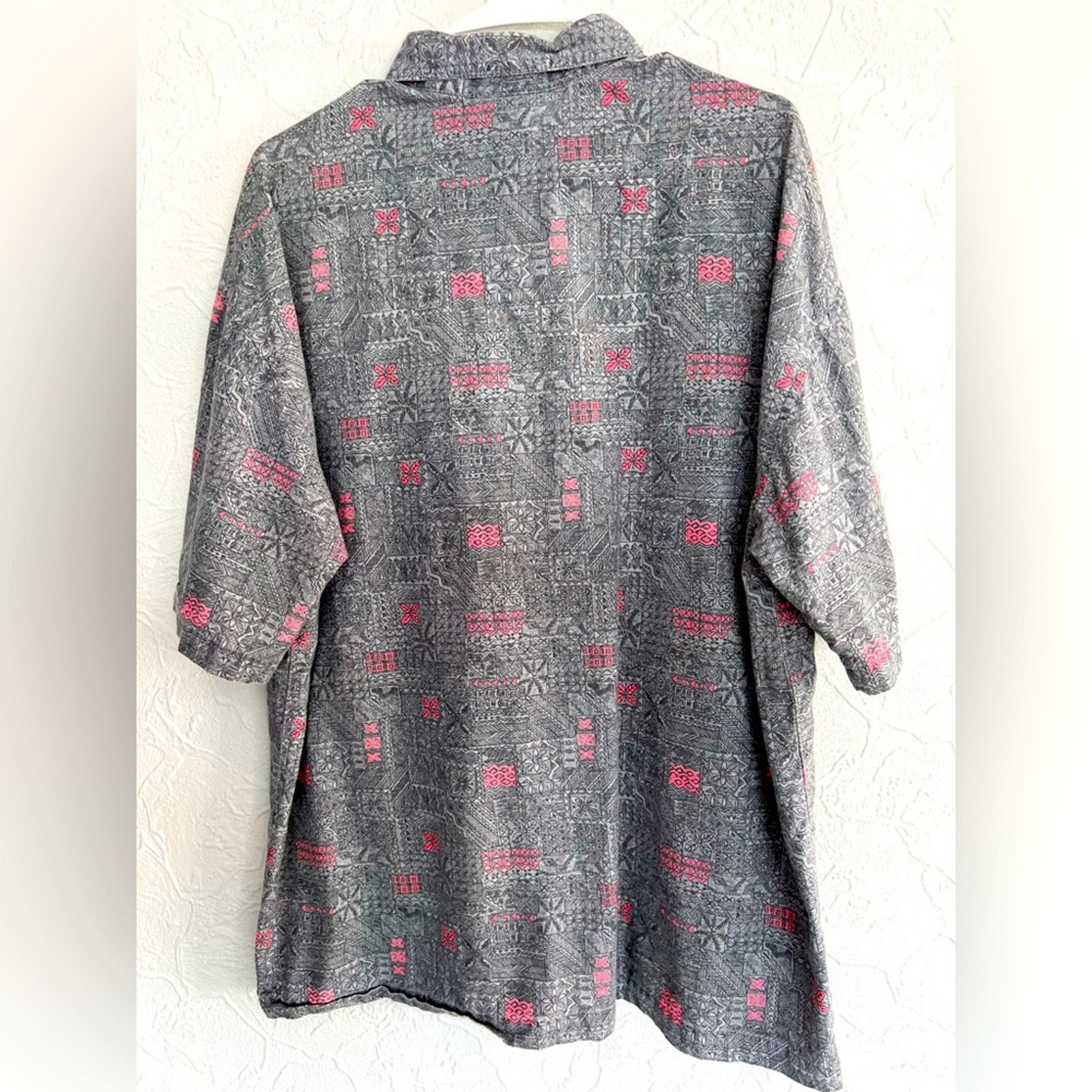 Vintage Vintage Island Force Gray Neon Pink Surfer Skater Shirt NICE Size US M / EU 48-50 / 2 - 2 Thumbnail