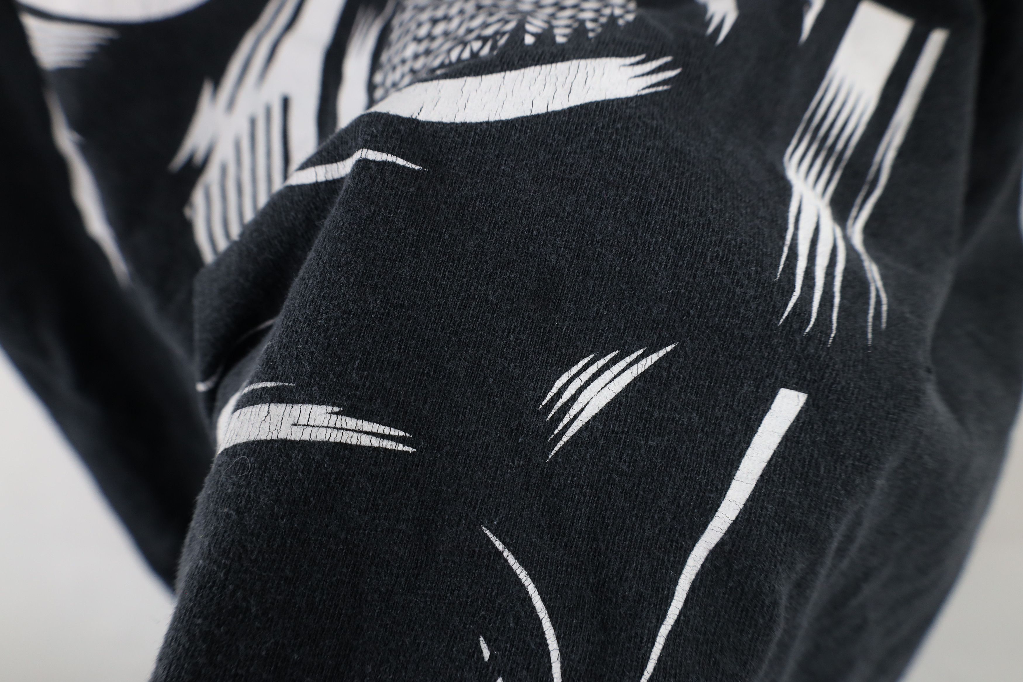Famous Stars And Straps × Vintage Vintage Y2K Famous Stars & Straps Spell Out T-Shirt Black Size US L / EU 52-54 / 3 - 7 Thumbnail
