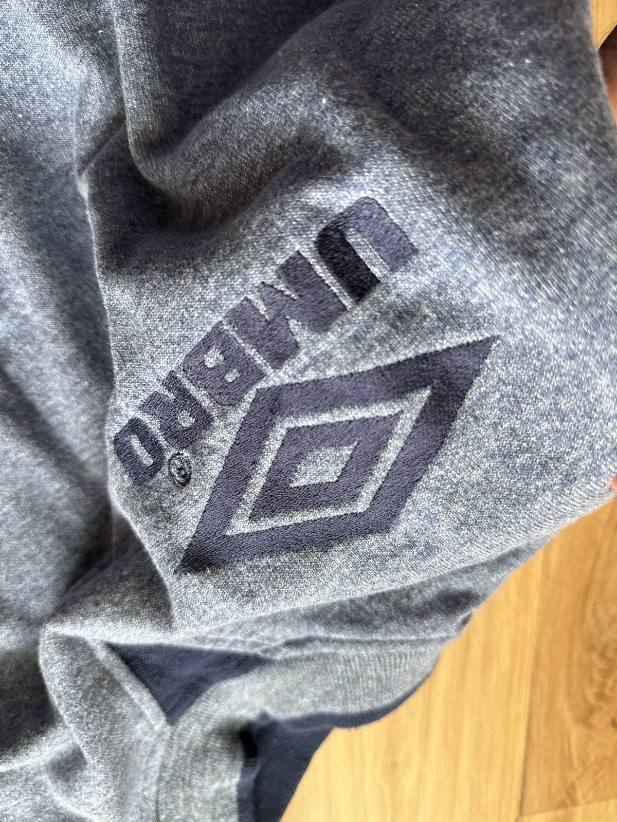 Umbro Vintage boxy umbro archive tee tshirt jersey 90s logo Size US L / EU 52-54 / 3 - 5 Thumbnail