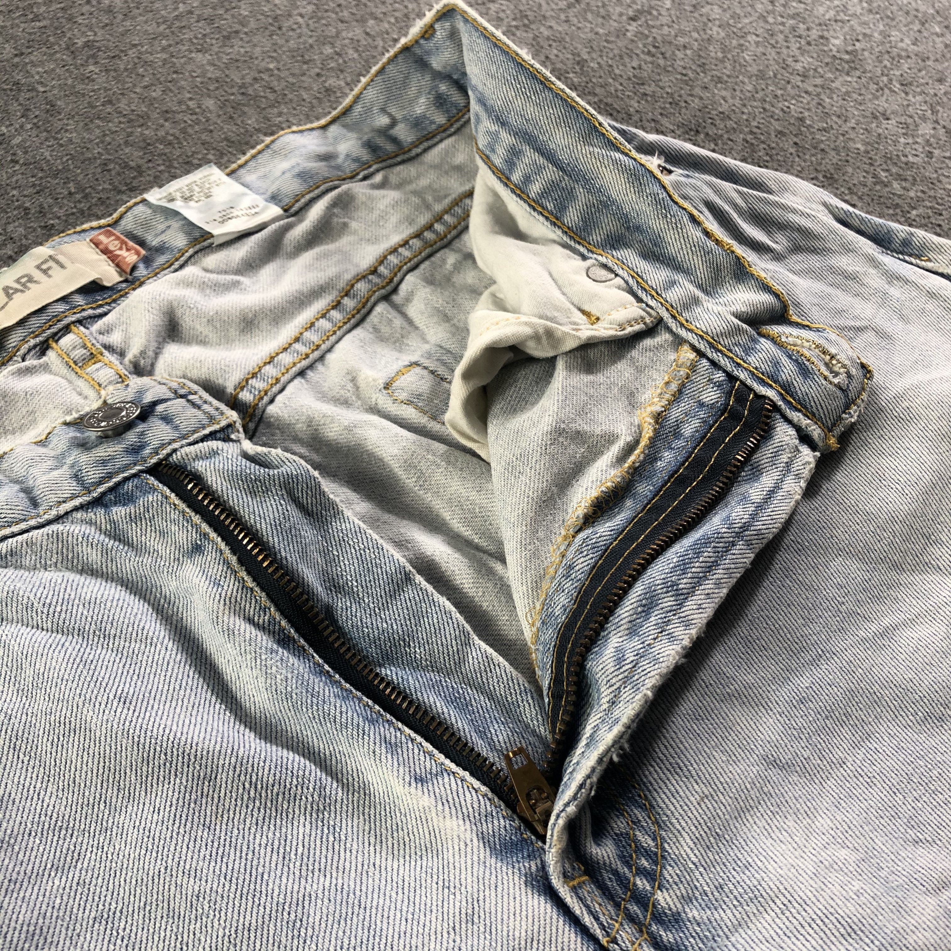 Levi's Vintage Light Wash Levis 505 Jeans-J3197 Size US 34 / EU 50 - 8 Thumbnail
