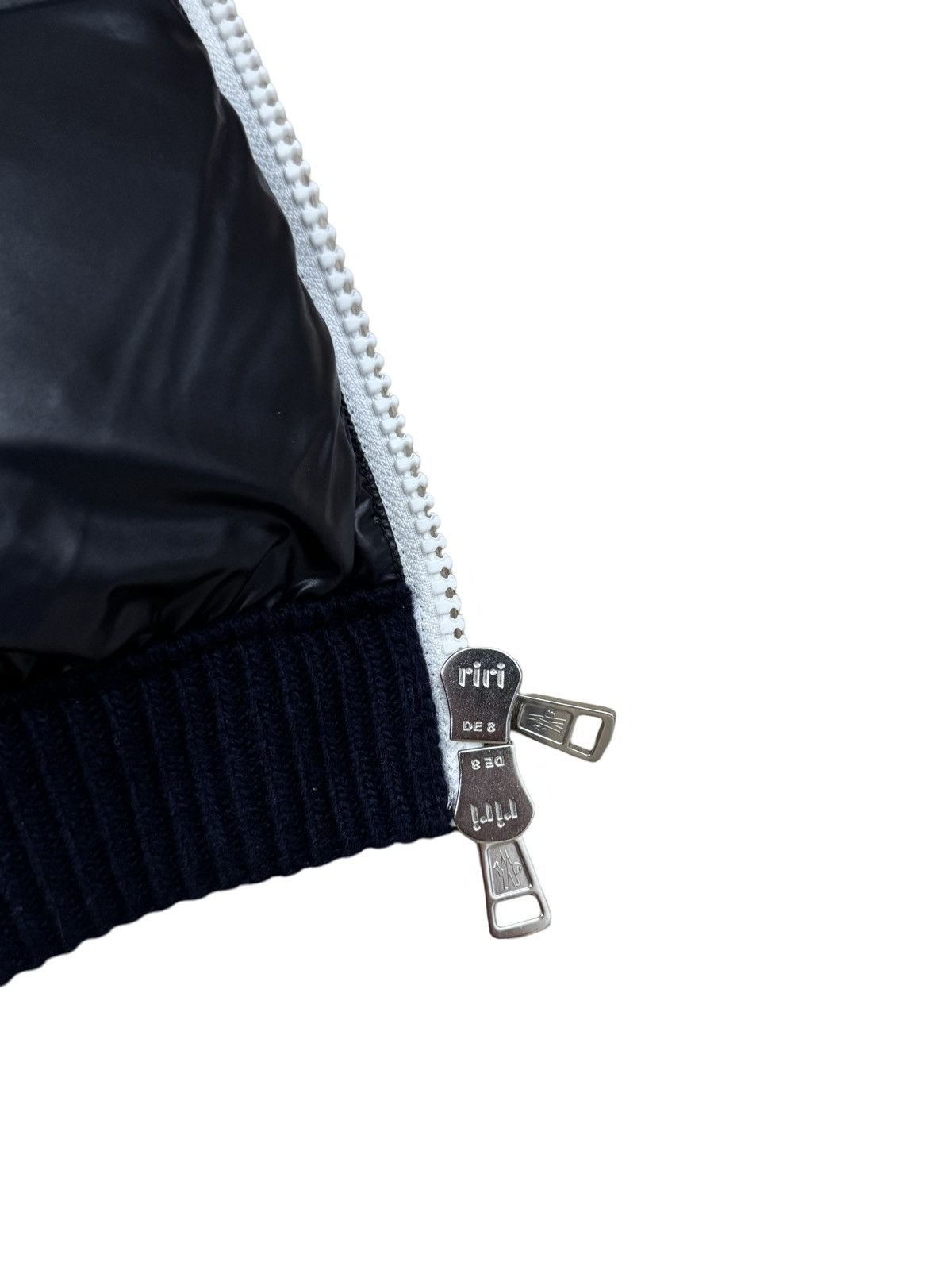 Moncler 🔥Moncler Knitted Wool Jacket/Moncler Cardigan Tricot Jacket Size US XL / EU 56 / 4 - 15 Thumbnail