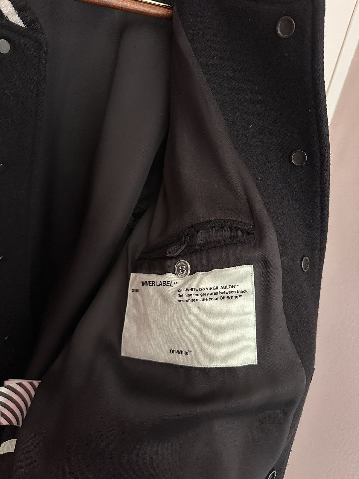 Off-White Off-White Black Wool Brushed Print Varsity Bomber Size US M / EU 48-50 / 2 - 4 Thumbnail