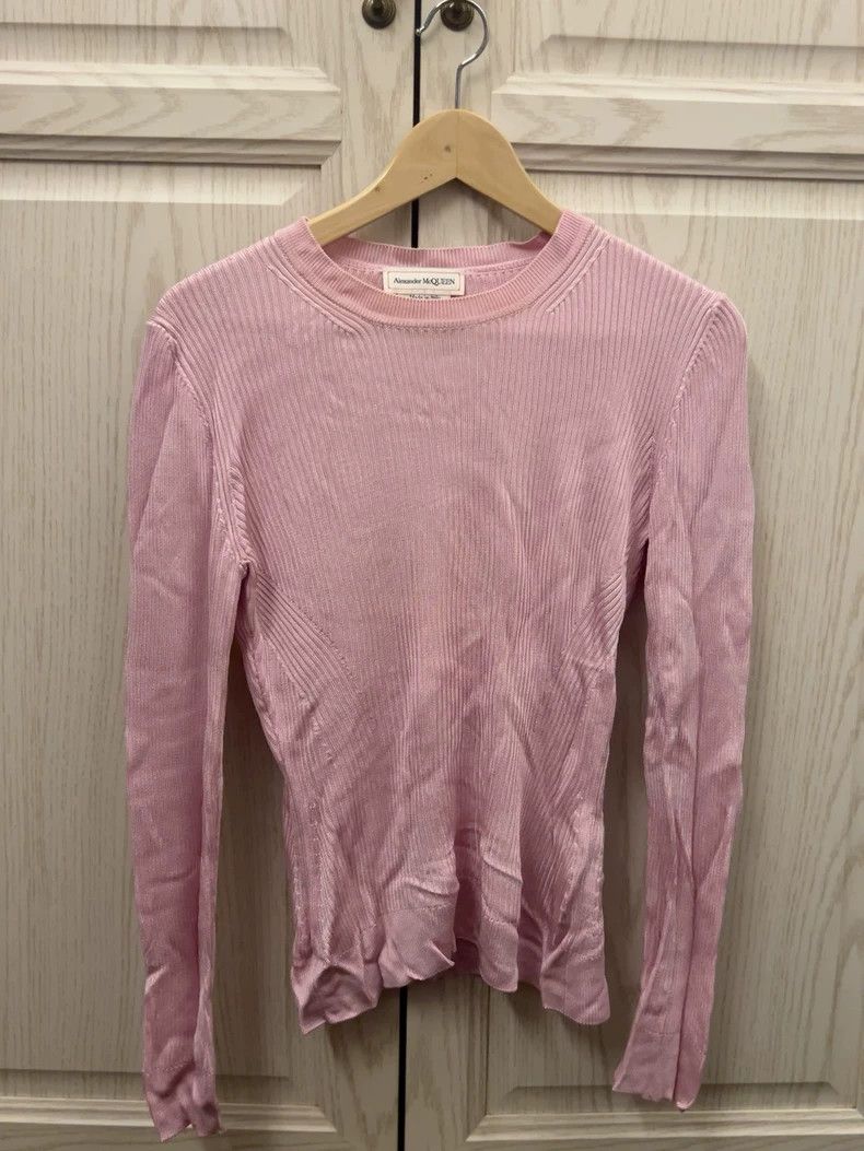 Alexander McQueen Alexander Mcqueen Pink top with long sleeves Size L / US 10 / IT 46 - 1 Thumbnail