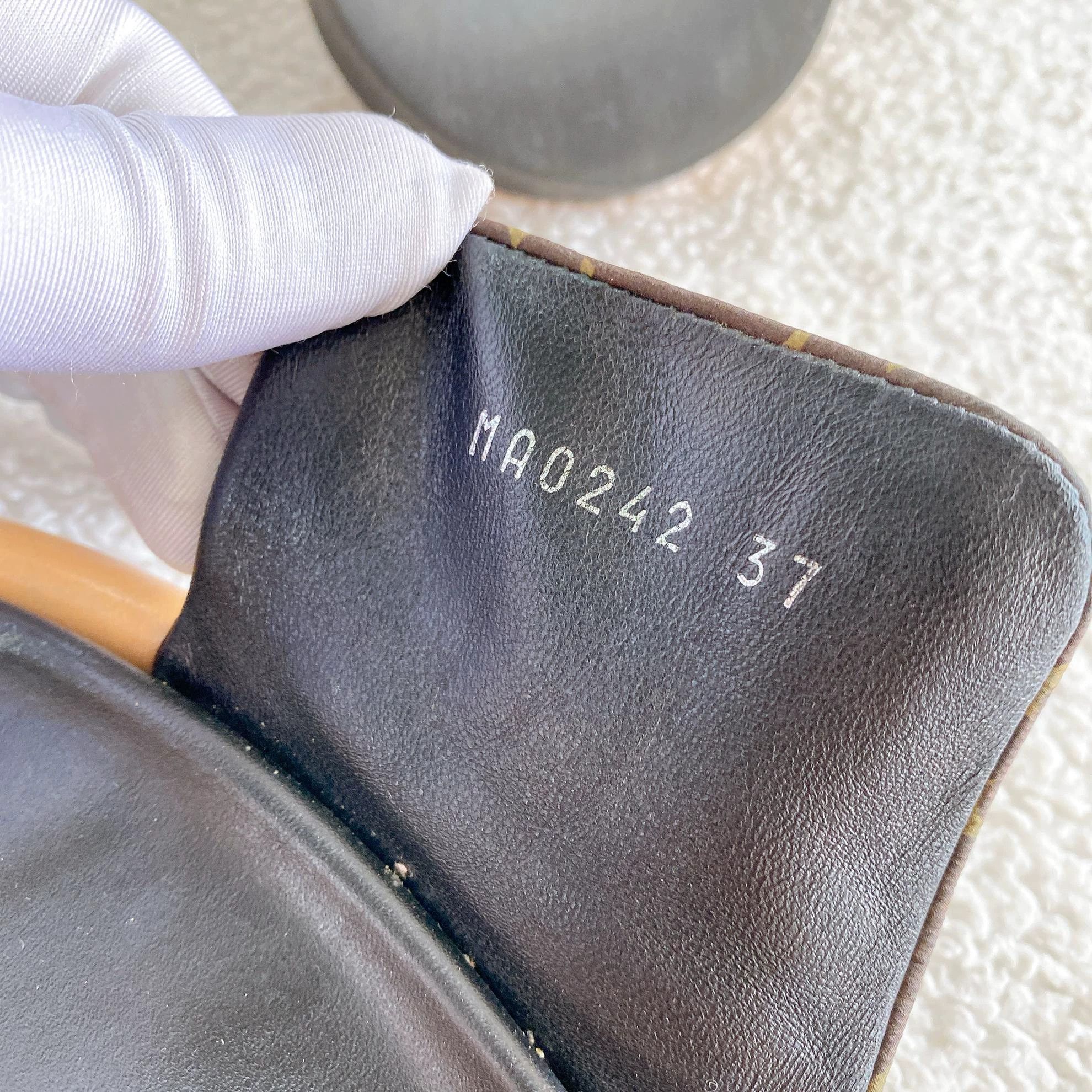 Louis Vuitton Louis Vuitton Monogram Slippers EU 37 Size US 6.5 / IT 36.5 - 7 Thumbnail