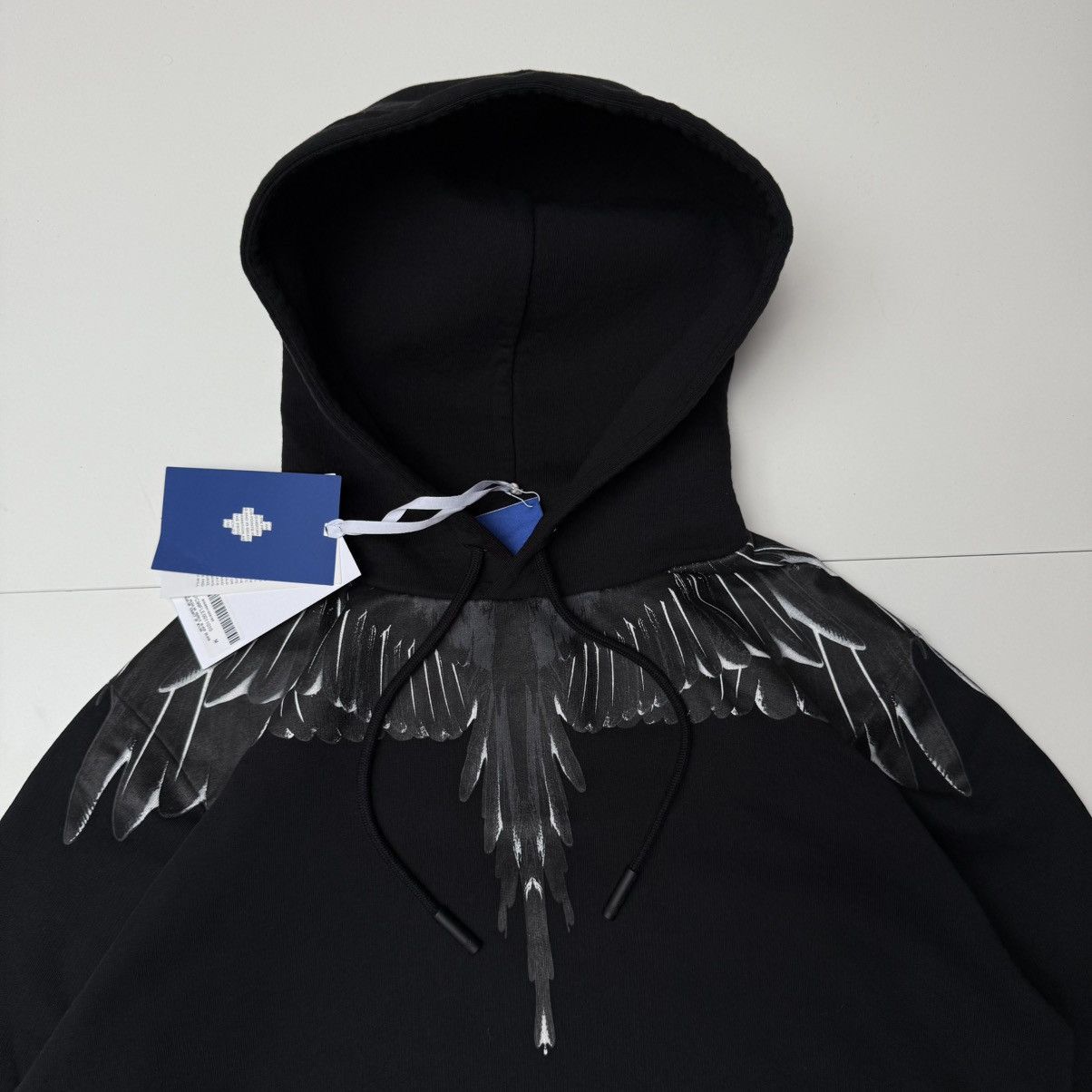 Marcelo Burlon Marcelo burlon black wings nwt hoodie Size US M / EU 48-50 / 2 - 3 Thumbnail