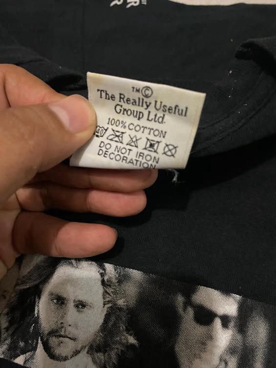 Vintage Vintage 1996 Jesus Christ Superstar Lyceum Theatre Promo Tee Size US L / EU 52-54 / 3 - 4 Thumbnail