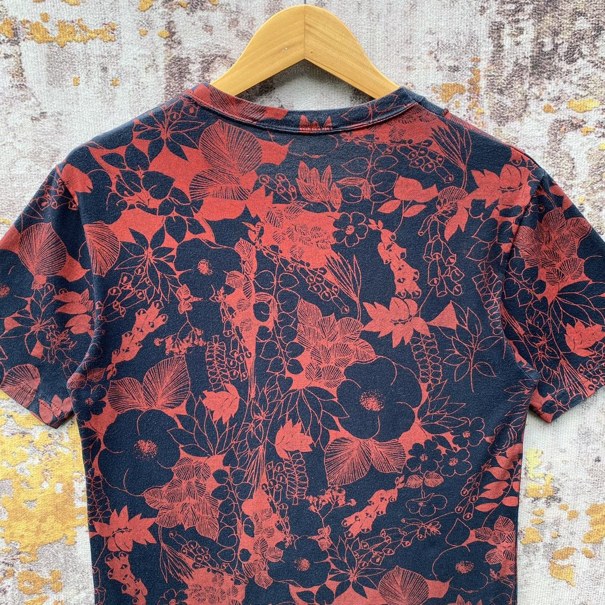 Vintage Jean Colonna Floral Graphic Sexy Girl Shirt Fashion Designer Size US S / EU 44-46 / 1 - 8 Thumbnail