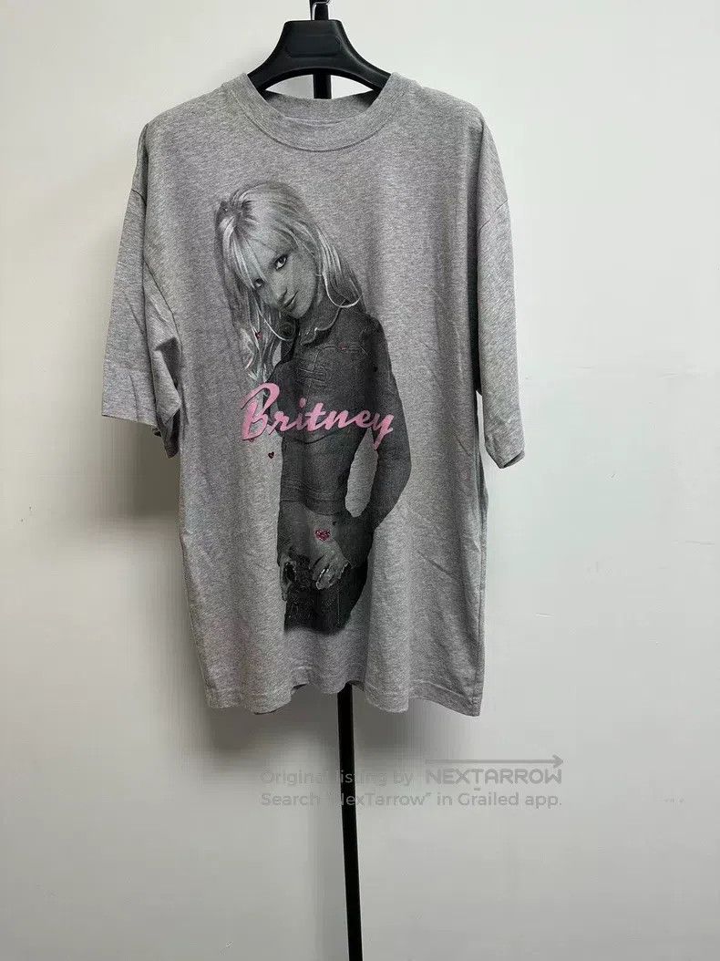 Balenciaga Balenciaga Round neck short-sleeve heart detail T-shirt gr Size US S / EU 44-46 / 1 - 1 Thumbnail