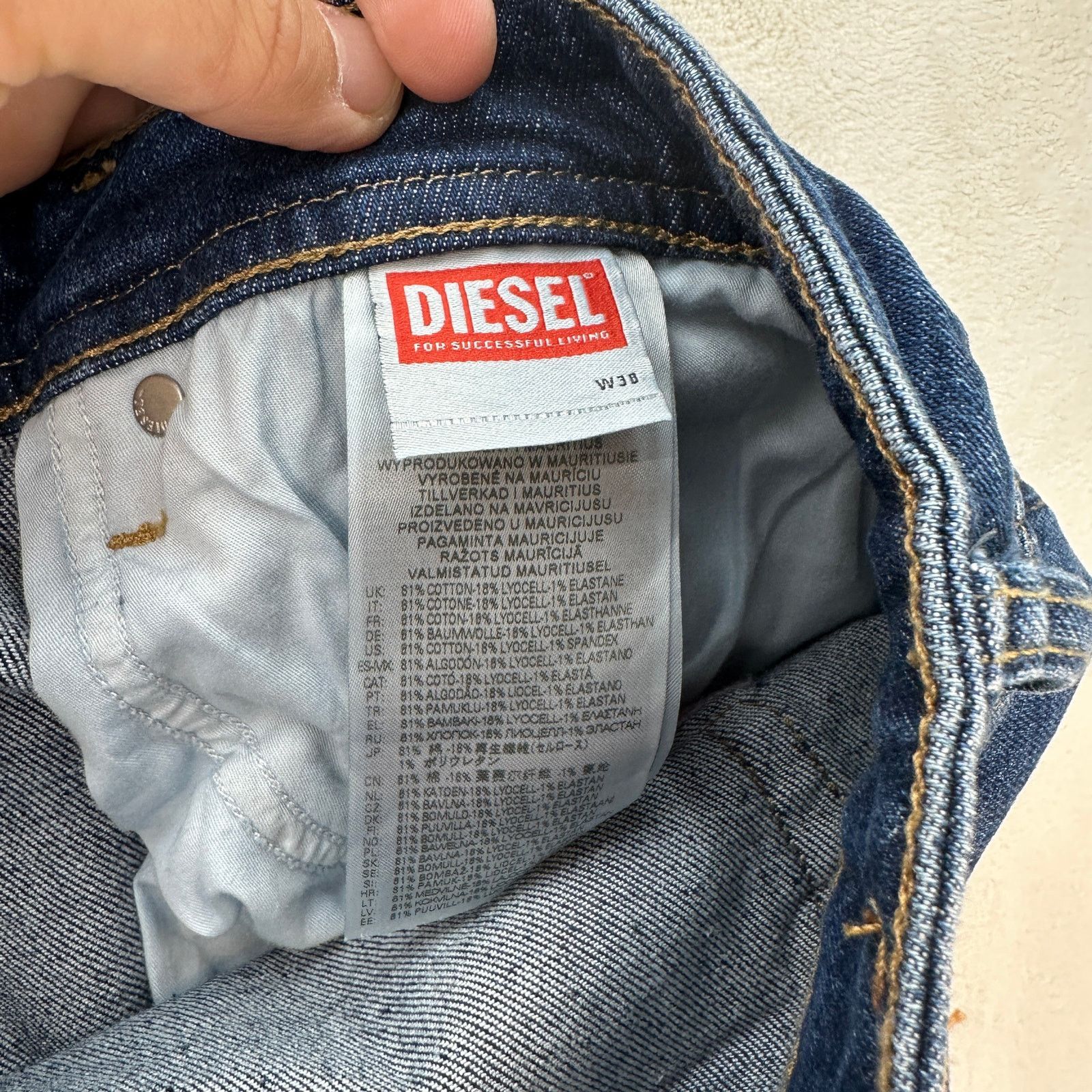 Diesel DIESEL INDUSTRY SLEENKER MEN'S 38X30 TAPER STRAIGHT JEANS MA Size US 38 / EU 54 - 11 Thumbnail