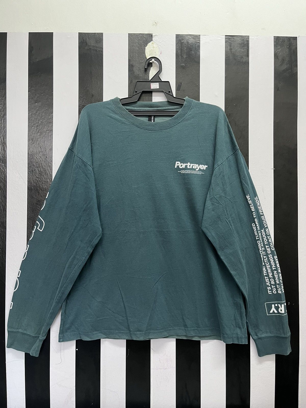 Designer Virgin Portrayer Overprint Long Sleeve Size US XXL / EU 58 / 5 - 2 Thumbnail
