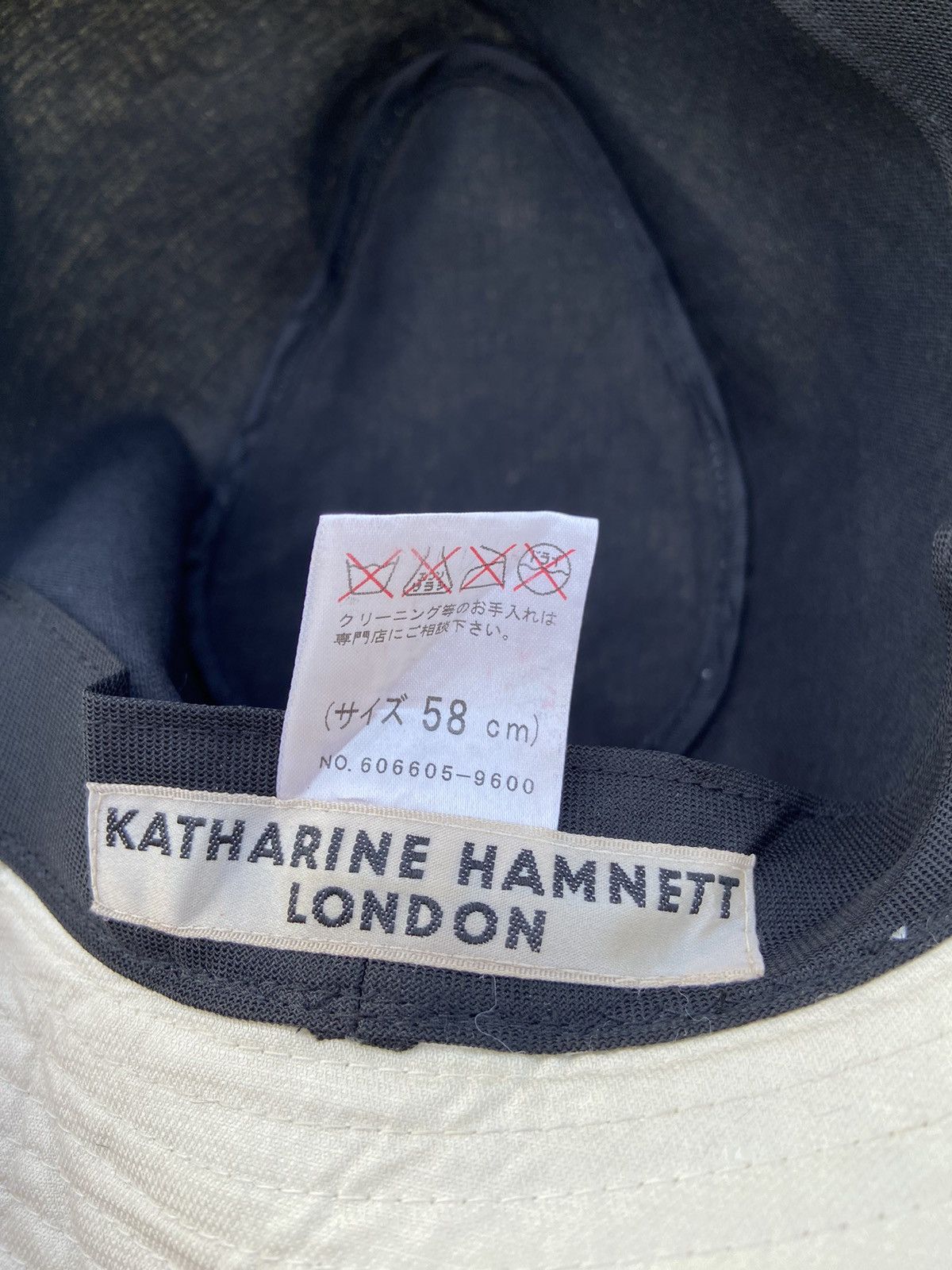 Katharine Hamnett London 💥 BINDING OVER 💥 katharine hamnett london bucket hat Size ONE SIZE - 8 Thumbnail