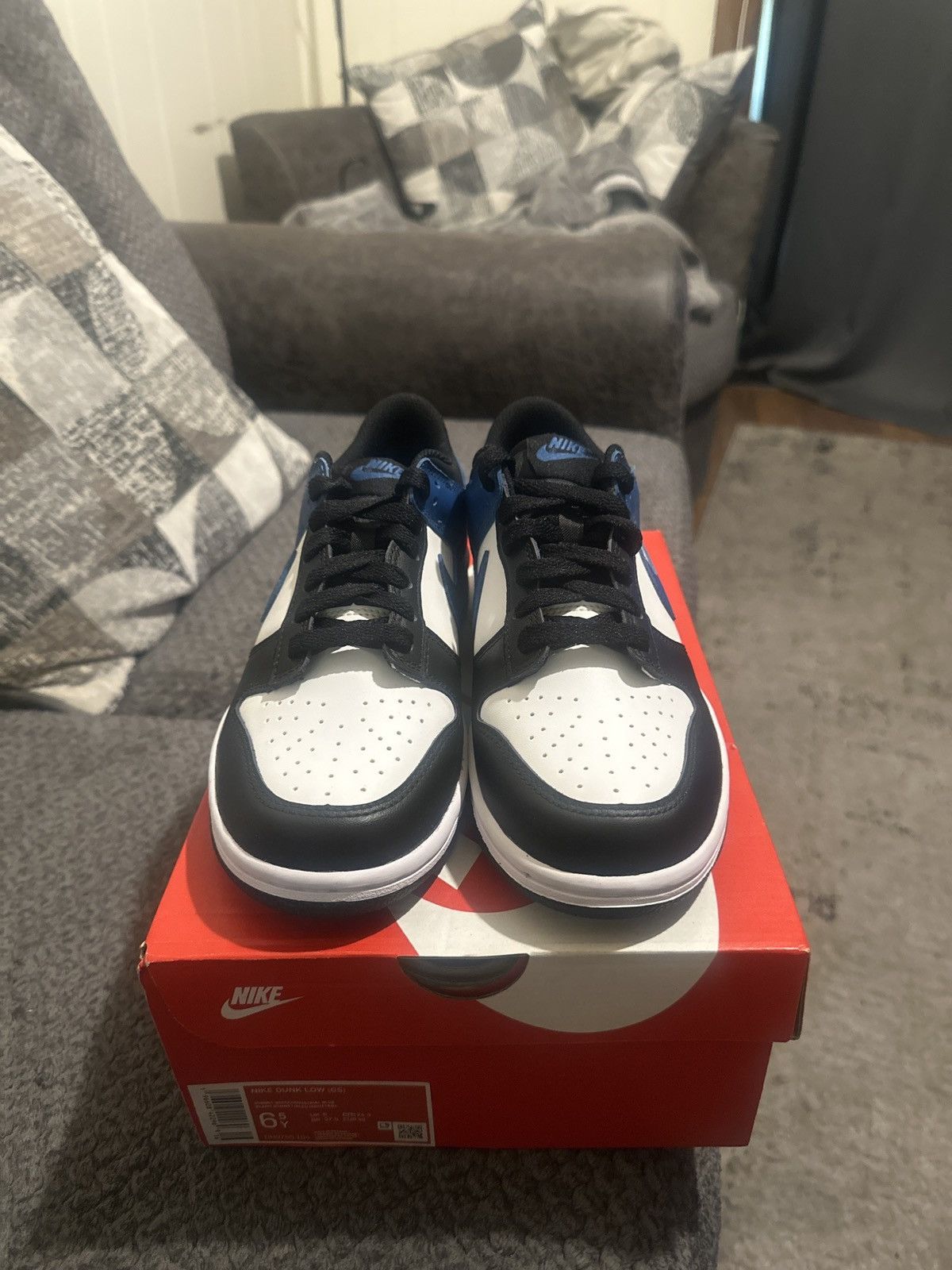 Nike Nike Dunk Low Size US 6.5 / EU 39-40 - 3 Thumbnail