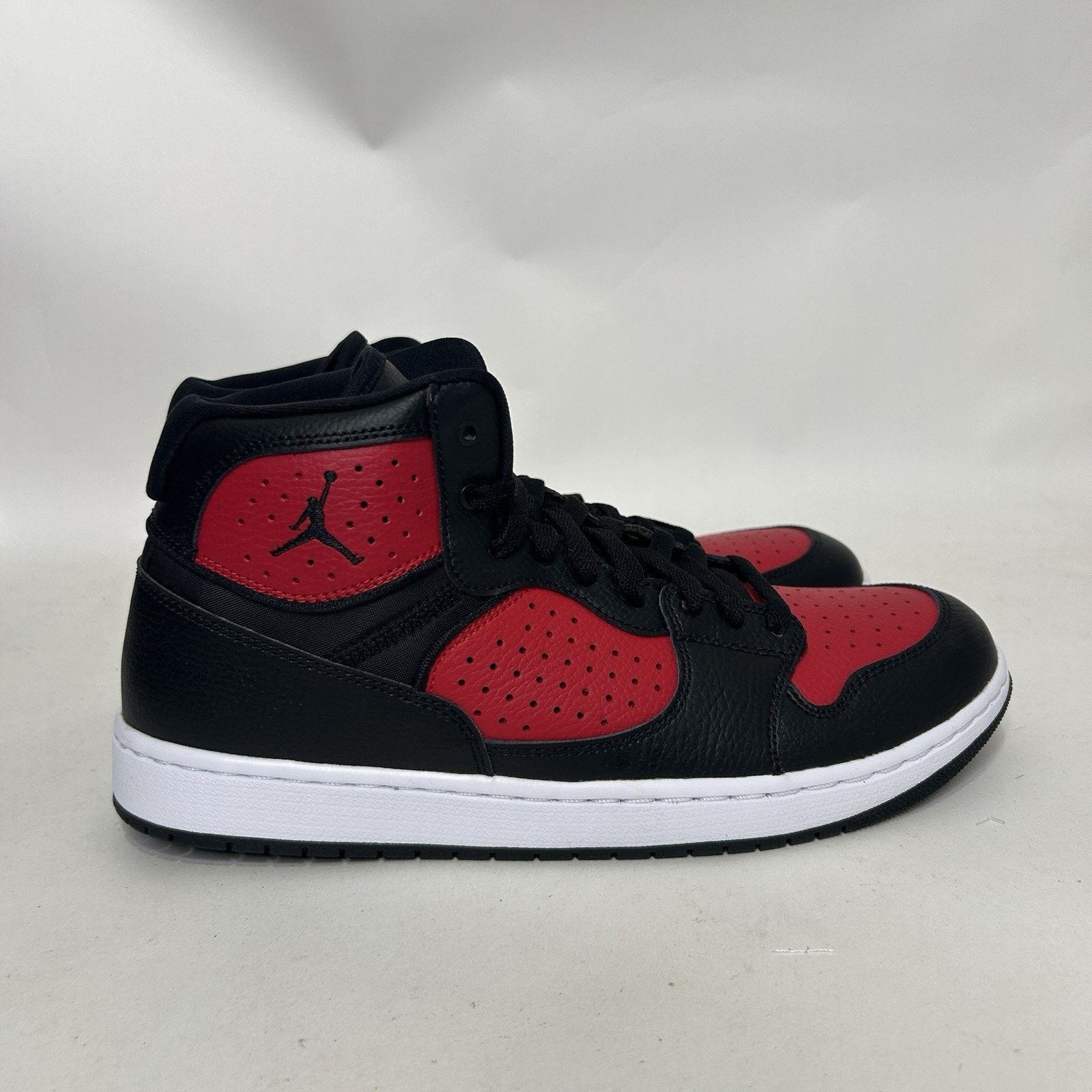 Jordan Brand NIke Air Jordan Access “Bred/Black Gym Red White” AR3762-006 Size US 11.5 / EU 44-45 - 4 Thumbnail